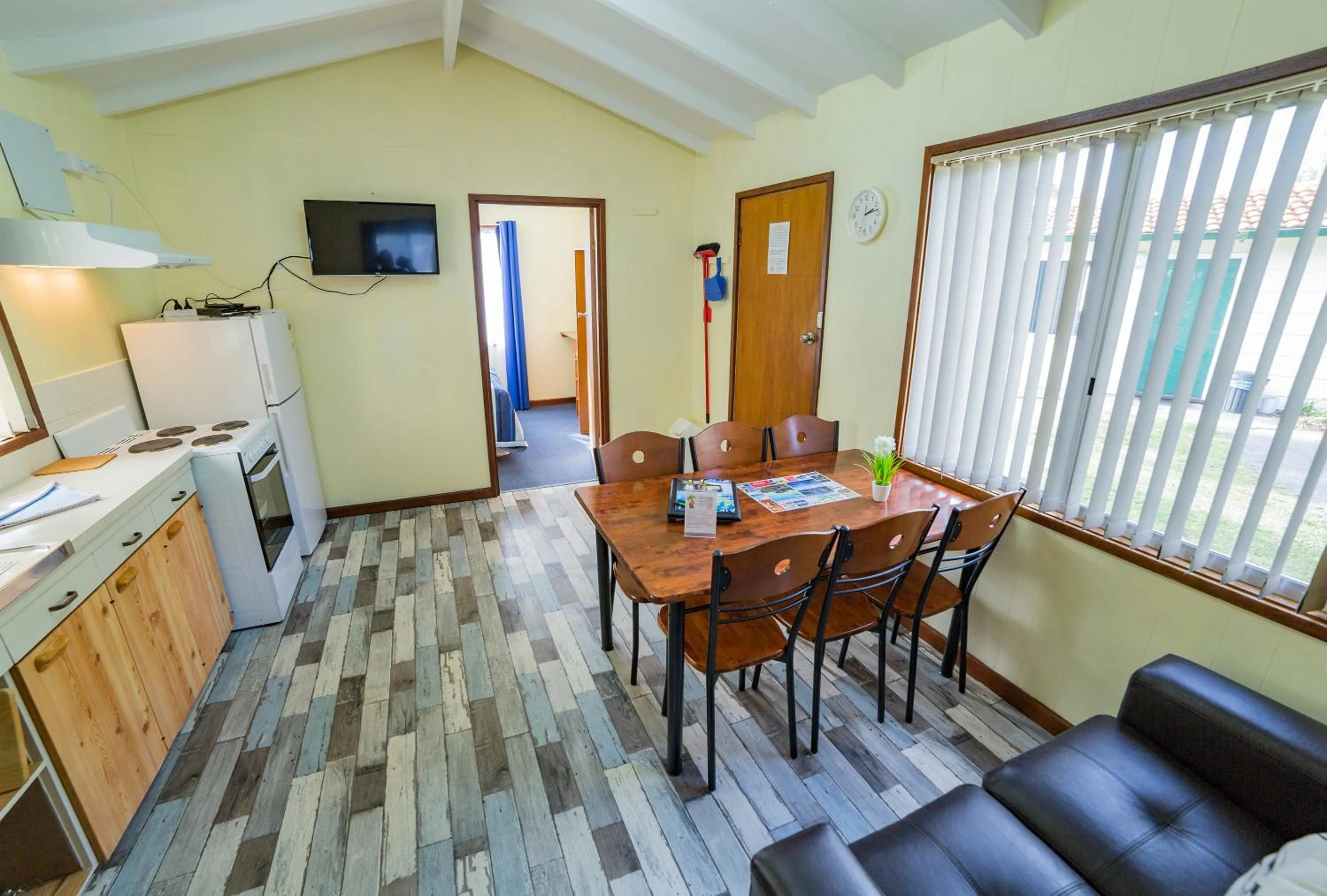 Kitchen or kitchenette in Havana Villas