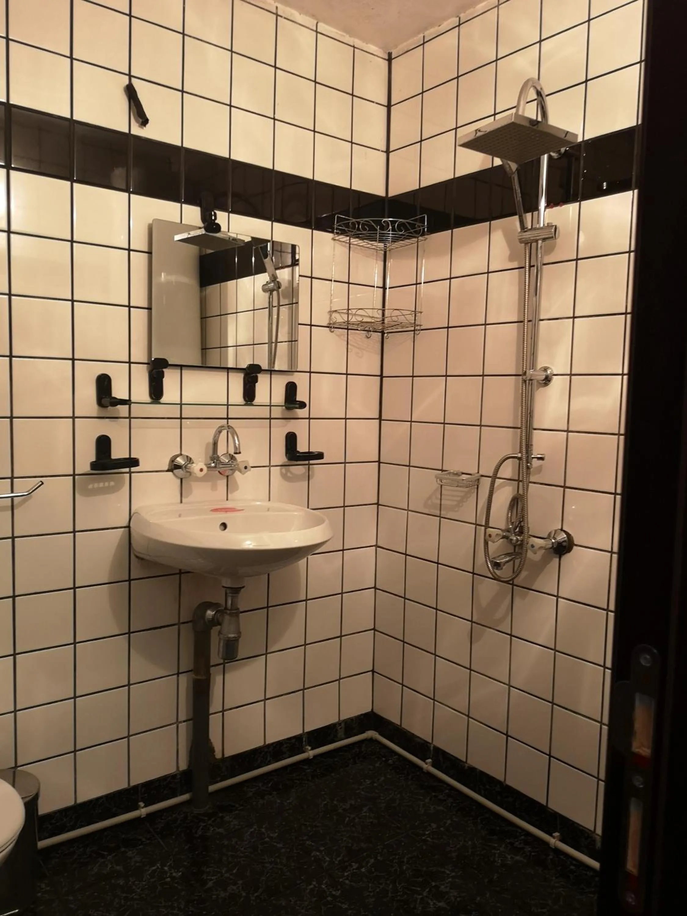 Shower in Family Hotel Verona