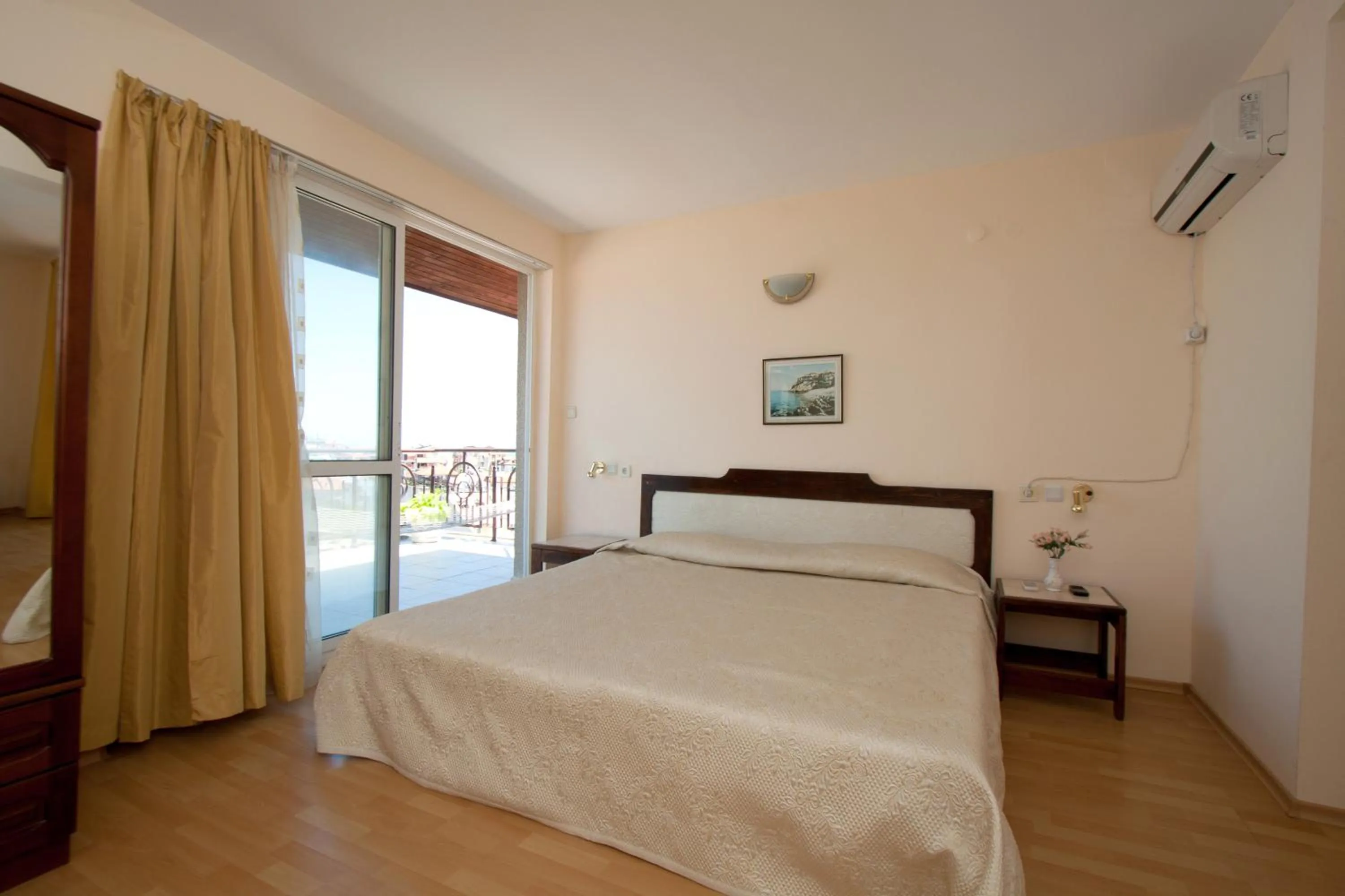 Bedroom, Bed in Family Hotel Verona