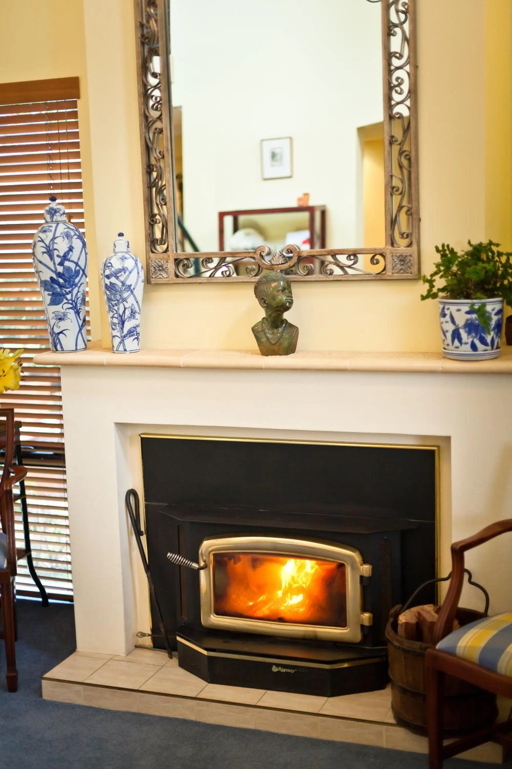 Communal lounge/ TV room in The Beach House At Bayside