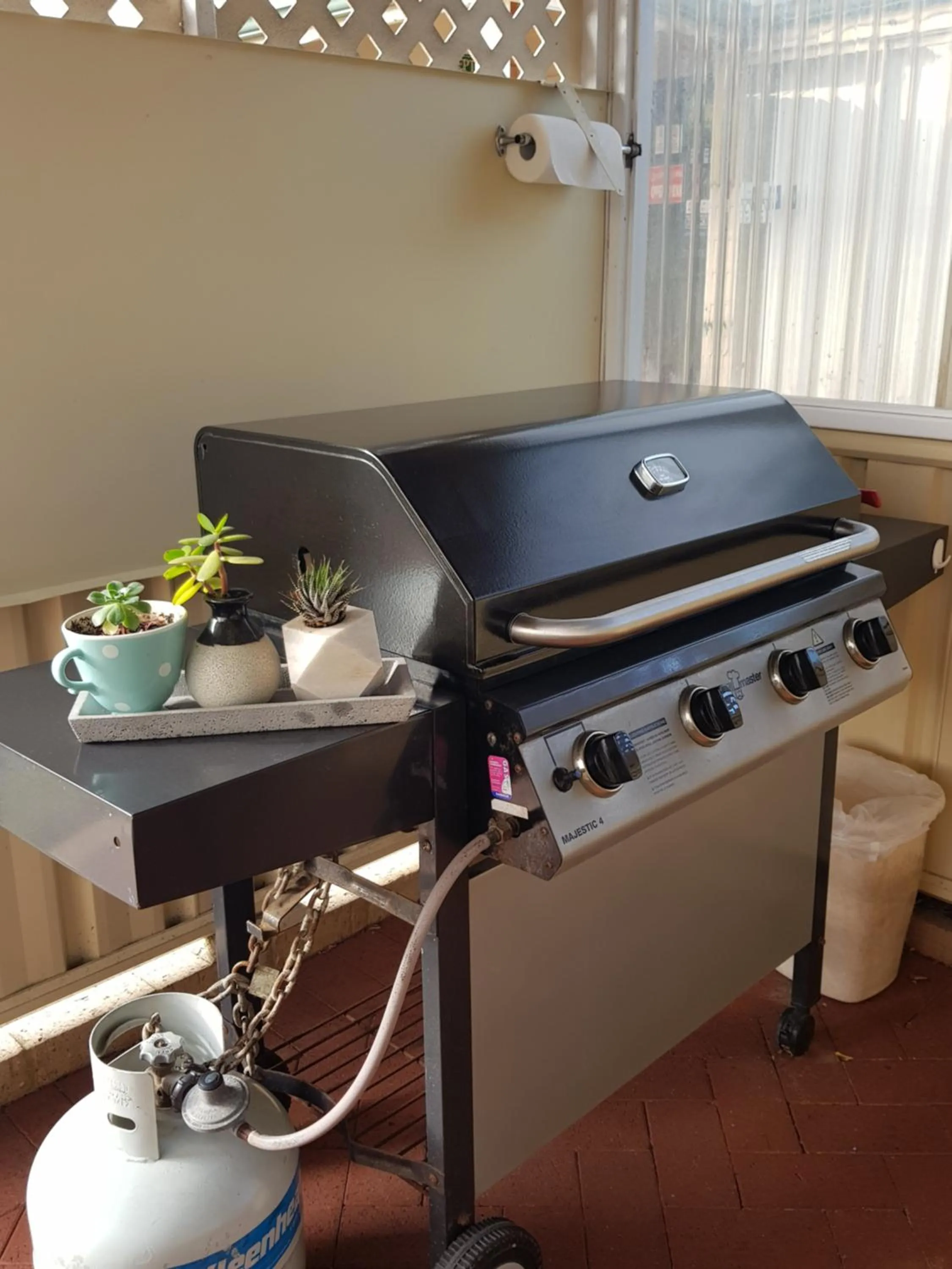 BBQ facilities in Park Avenue Holiday Units