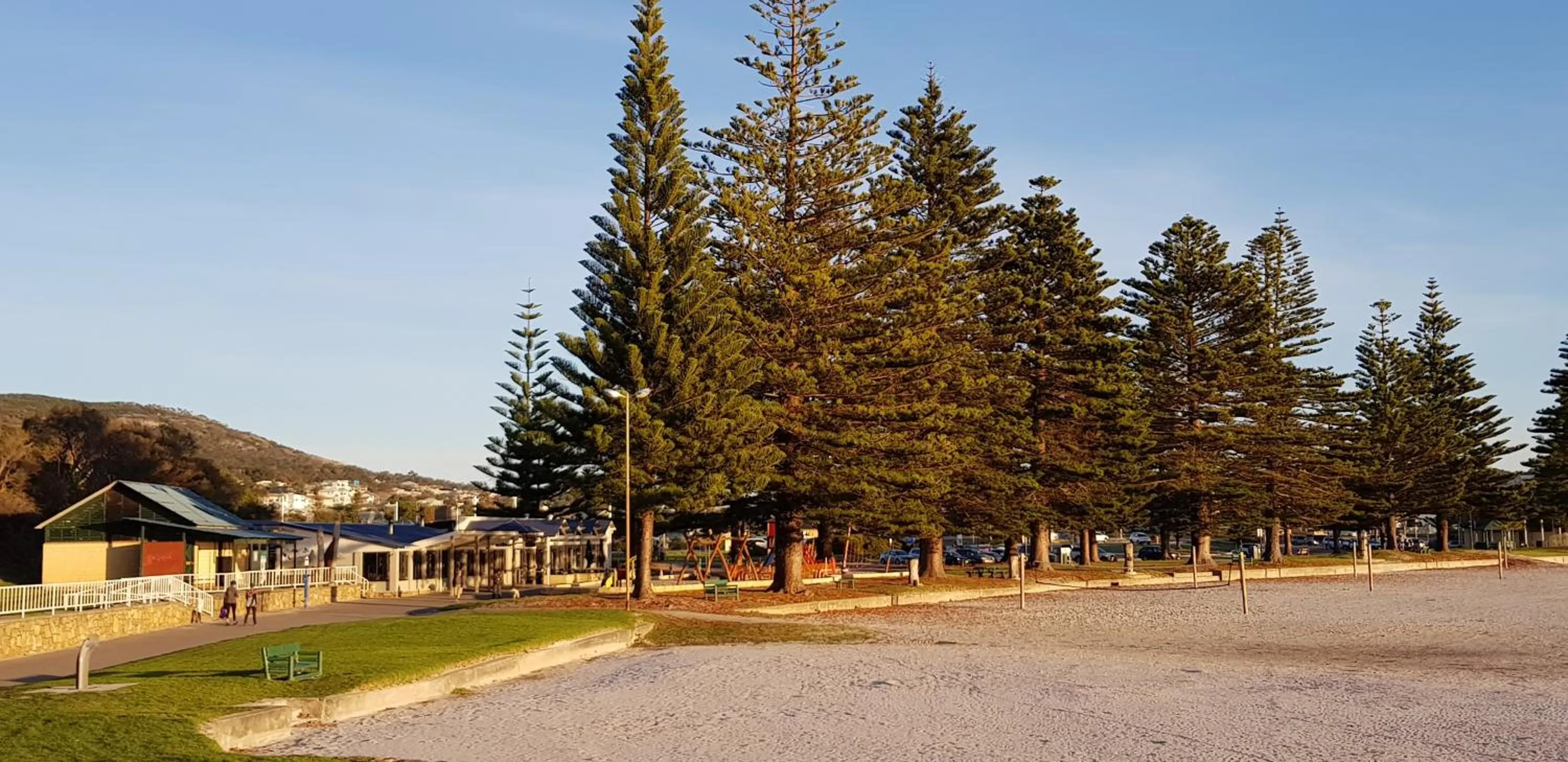 Beach in Park Avenue Holiday Units