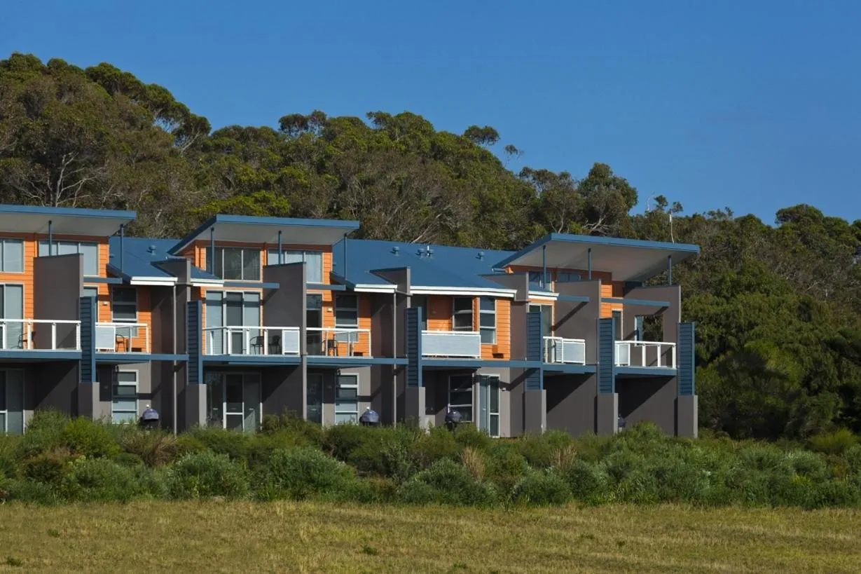 Property building in Cosy Corner Sea View Apartments