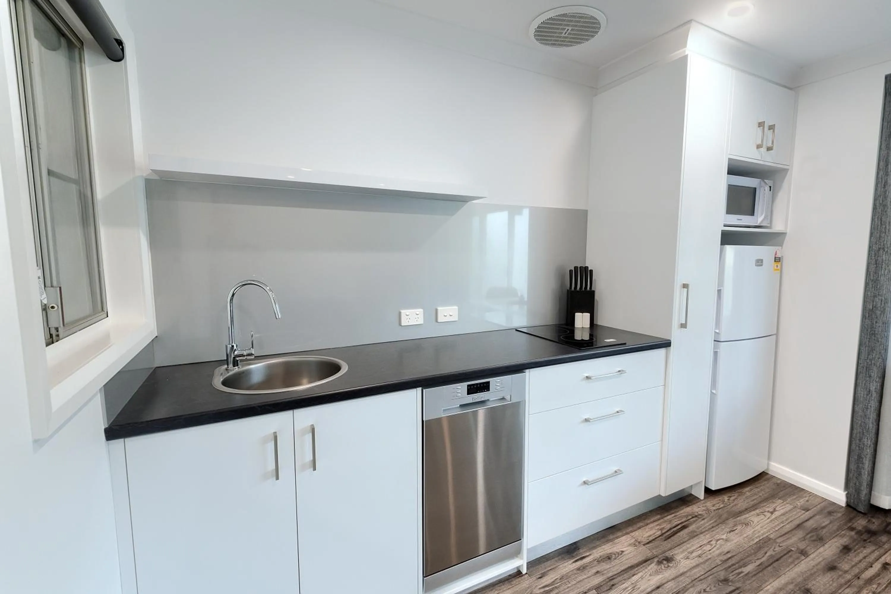Kitchen or kitchenette in Pelicans Albany Middleton Beach