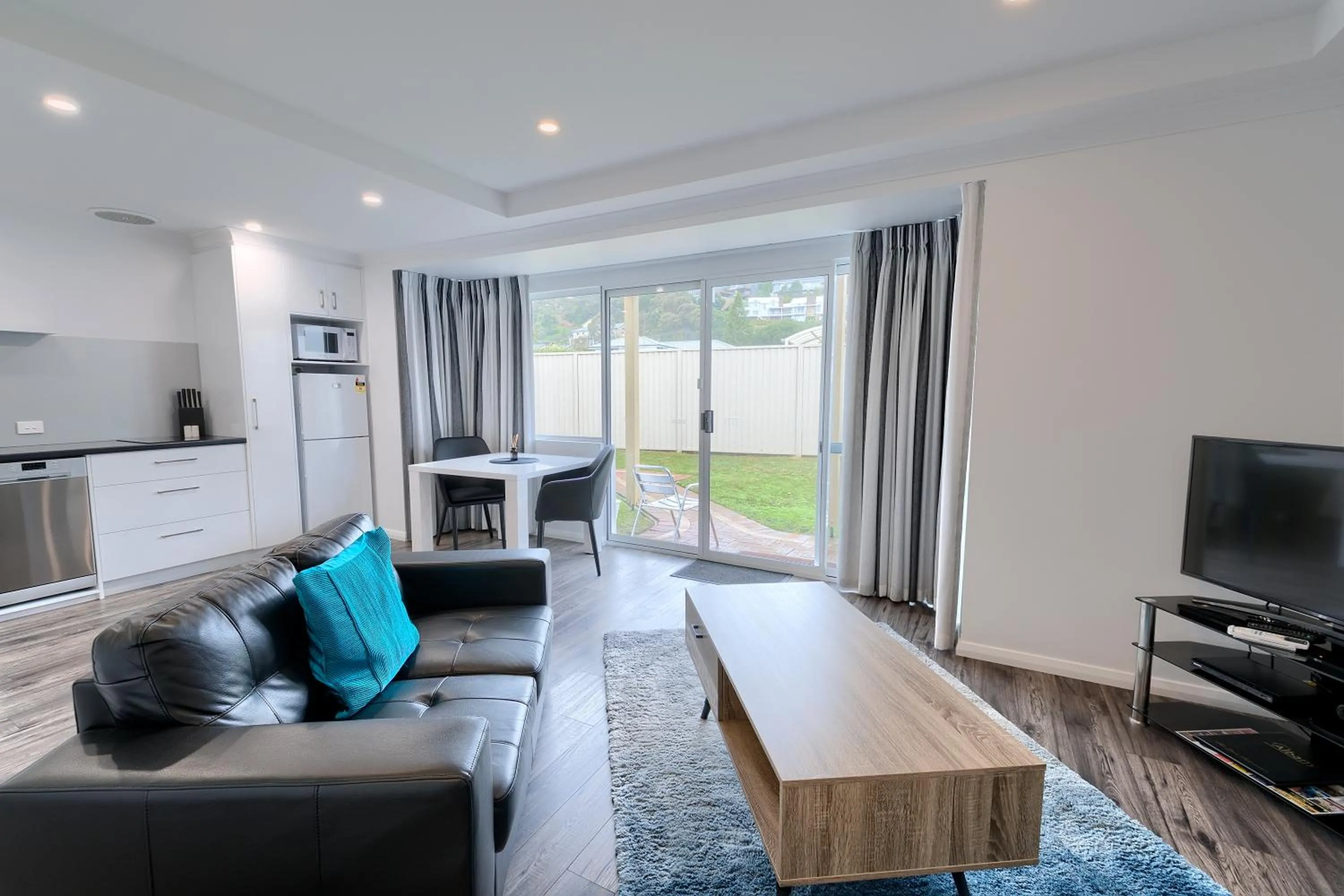 TV and multimedia in Pelicans Albany Middleton Beach