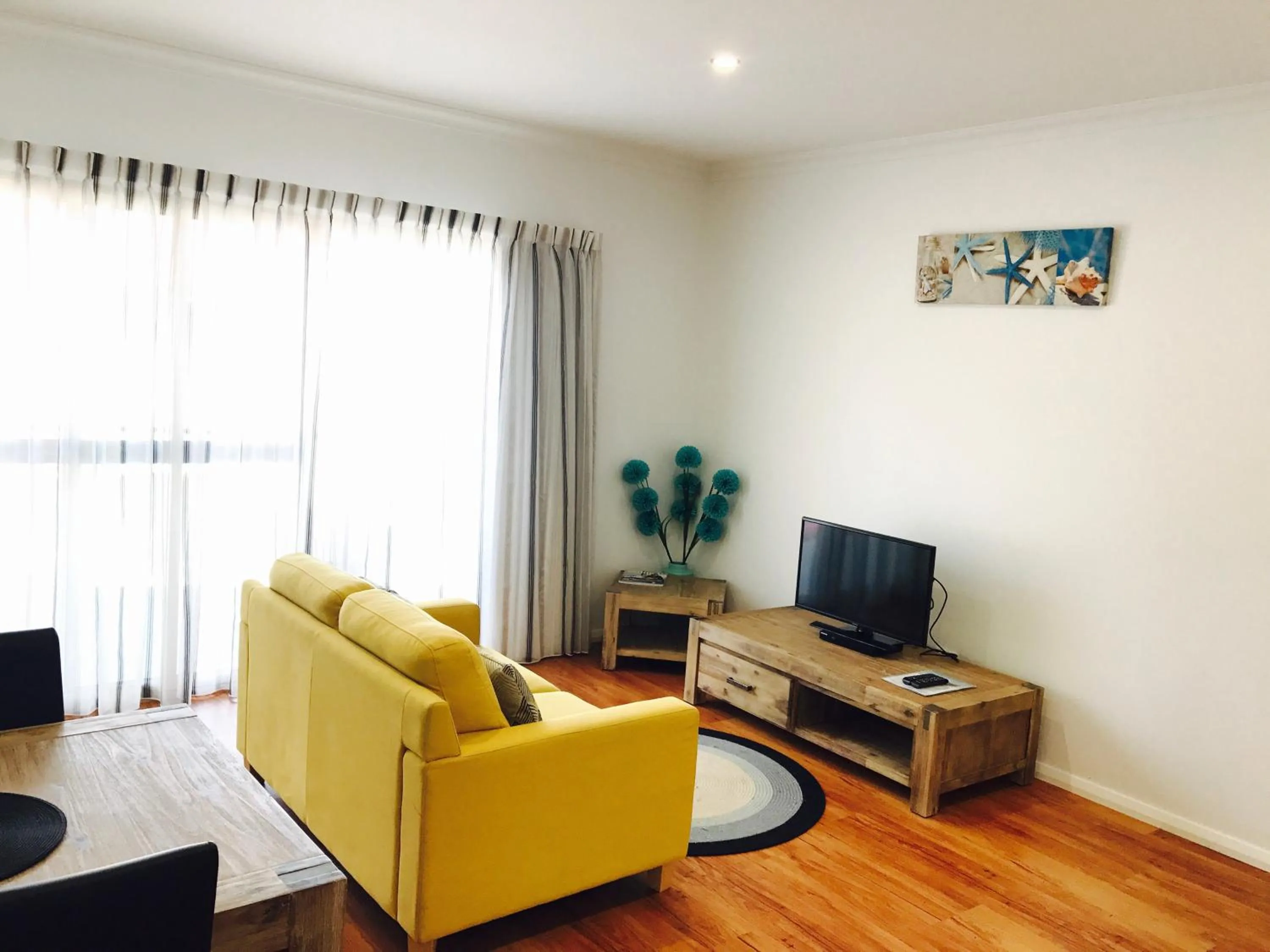 TV and multimedia in Pelicans Albany Middleton Beach