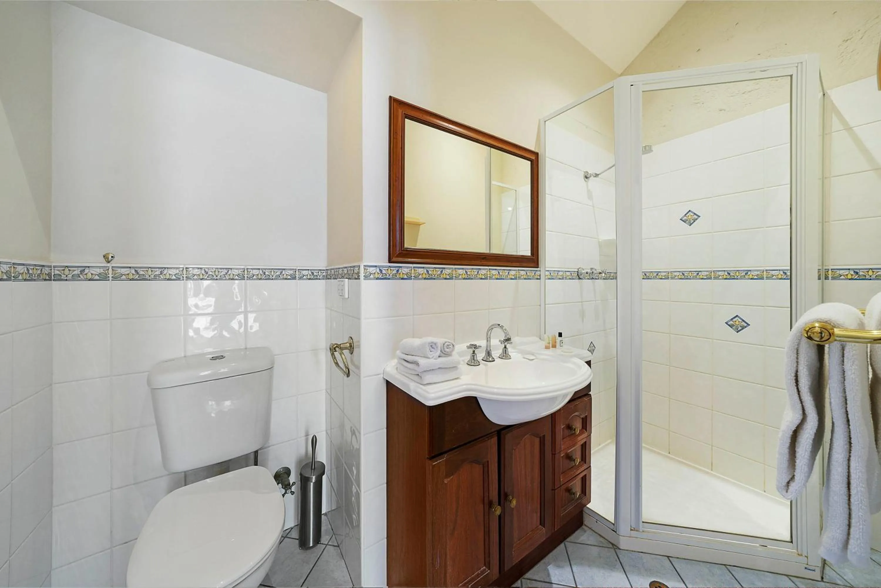 Bathroom in Fremantle Port Mill Bed & Breakfast - Unique Accommodation