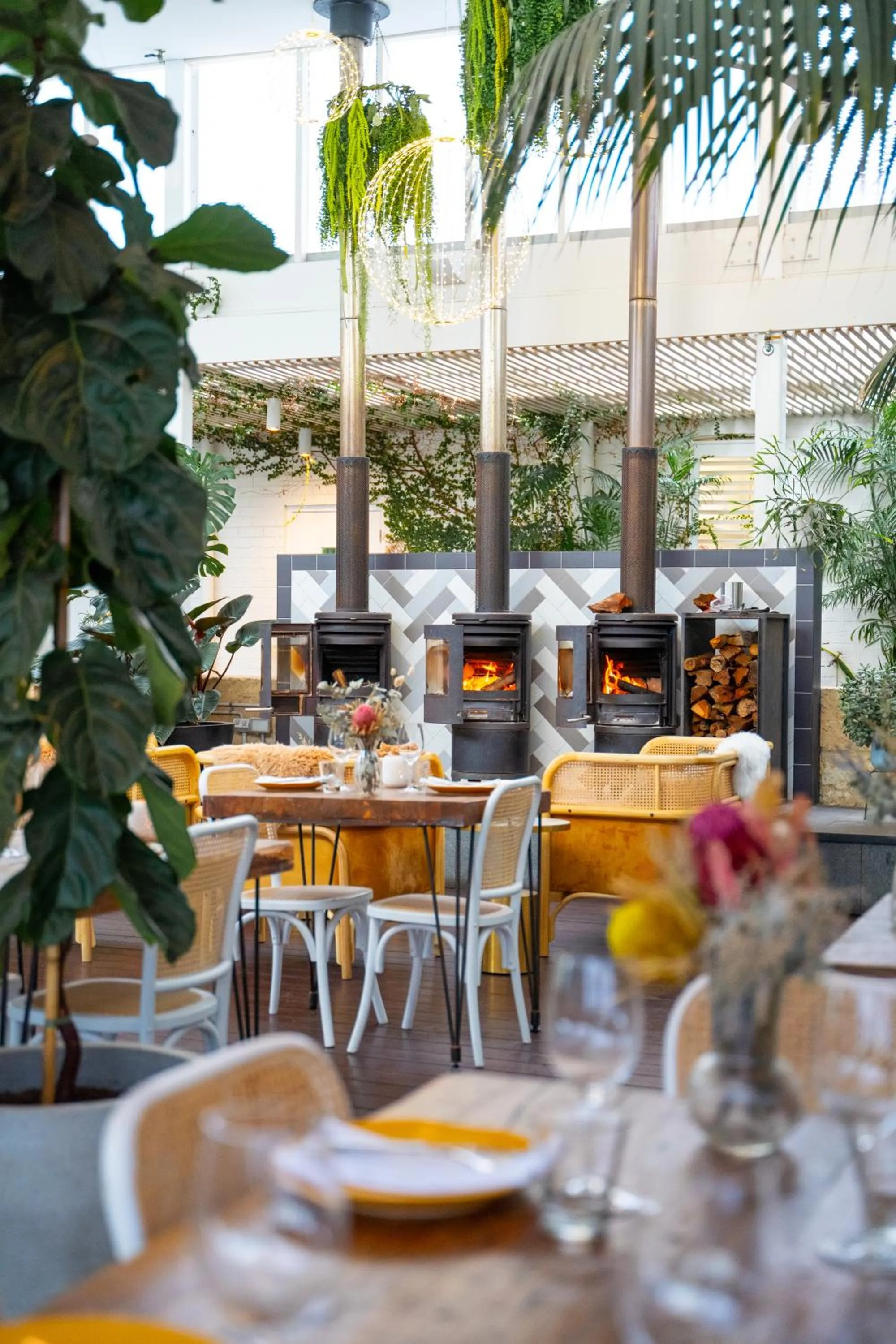 Restaurant/places to eat in Cottesloe Beach Hotel
