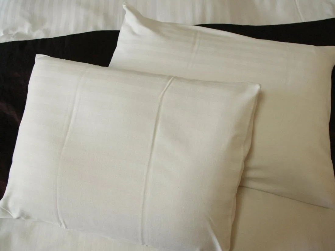 Bed in Hotel Saint Paul Nagasaki