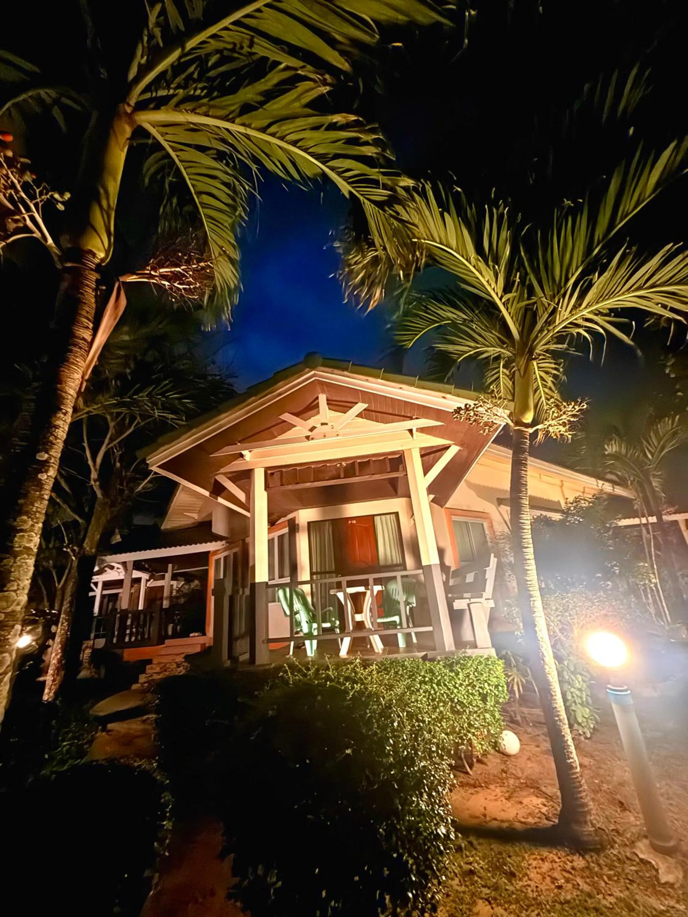 Lanta Palm Beach Resort , Beach Bungalow - Koh Lanta