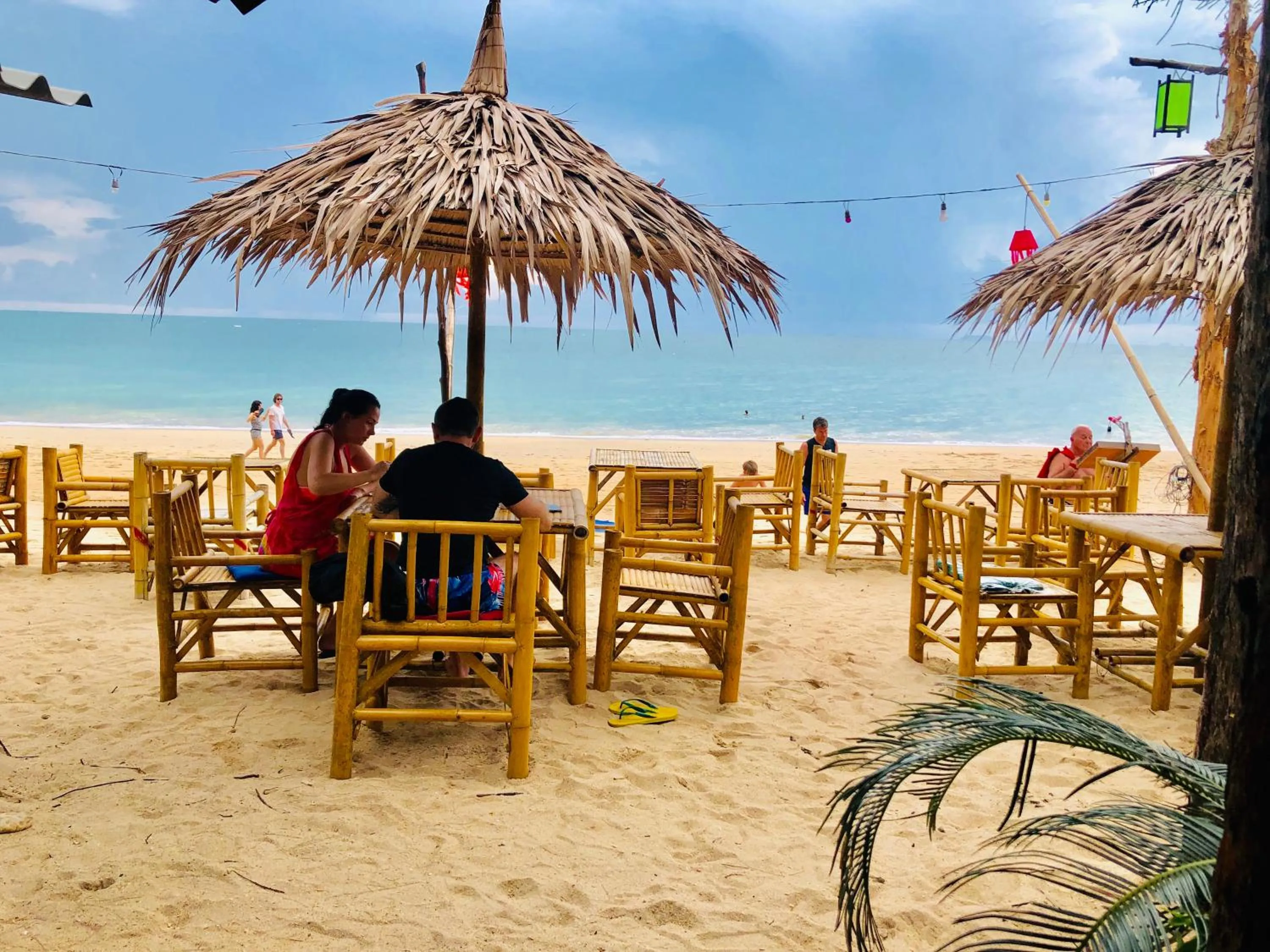 Restaurant/places to eat in Lanta Palm Beach Resort , Beach Bungalow - Koh Lanta