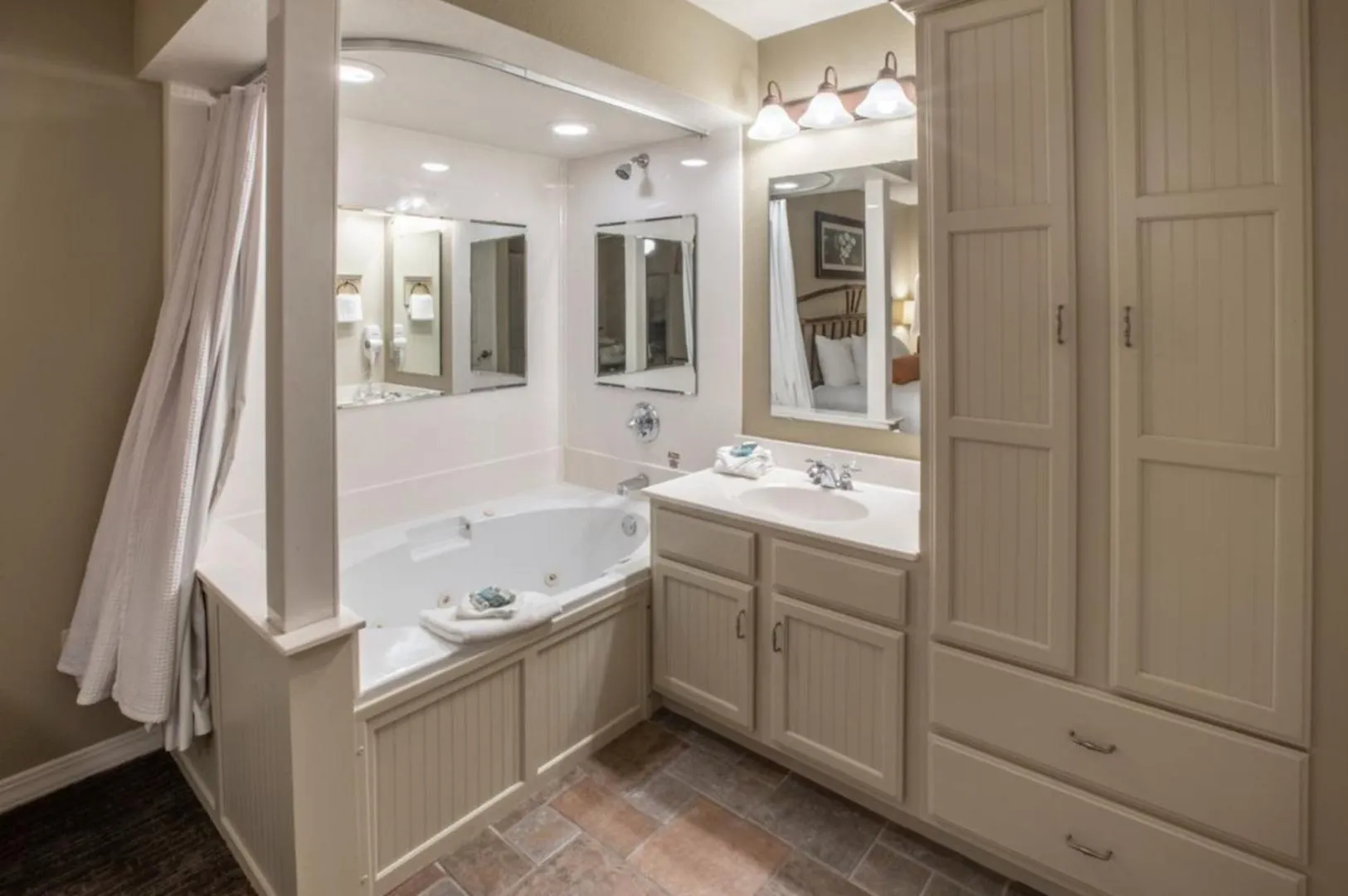 Bathroom in Holiday Inn Club Vacations Holiday Hills Resort at Branson