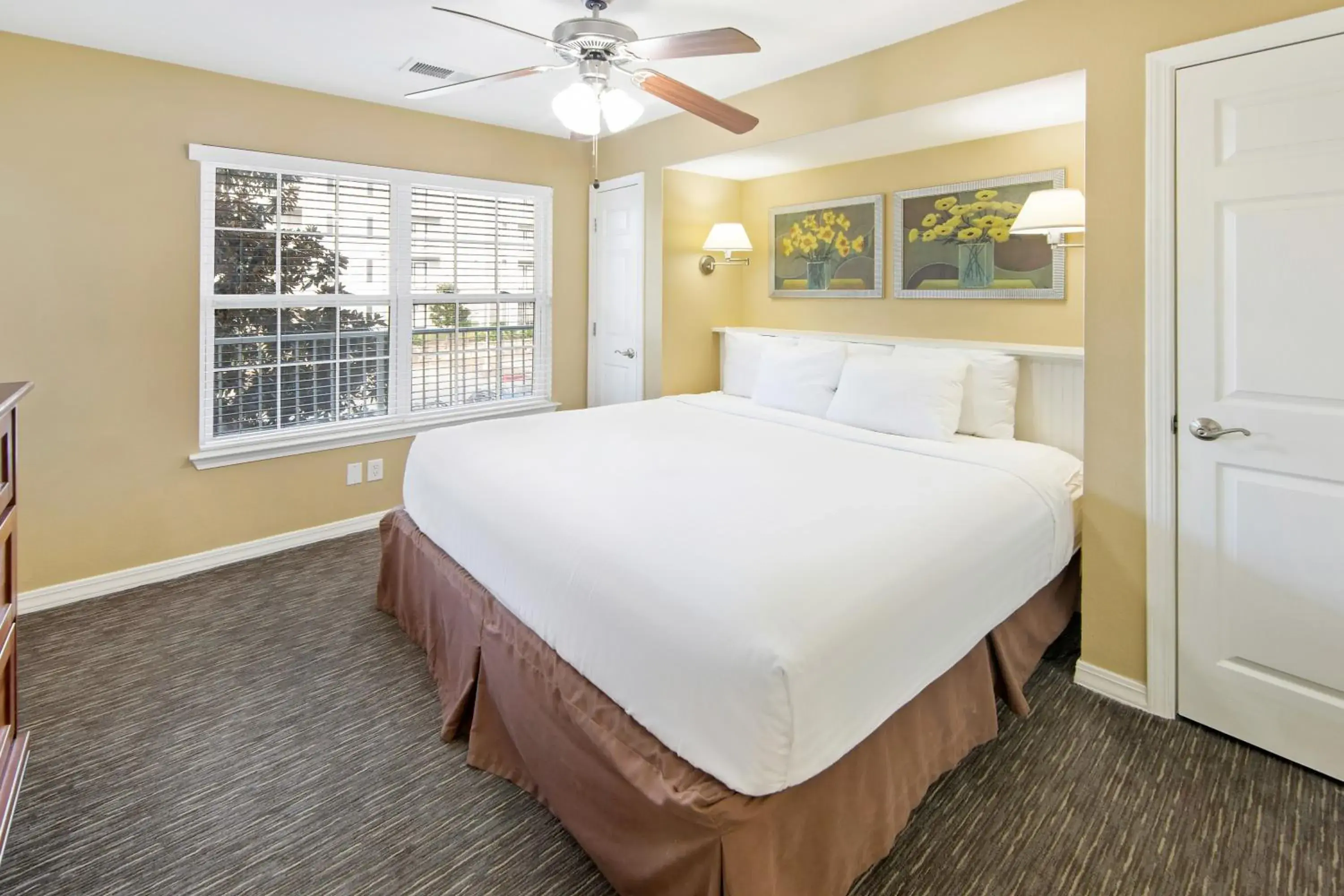 One-Bedroom Standard Room in Holiday Inn Club Vacations Holiday Hills Resort at Branson One-Bedroom Standard Room in Holiday Inn Club Vacations Holiday Hills Resort at Branson