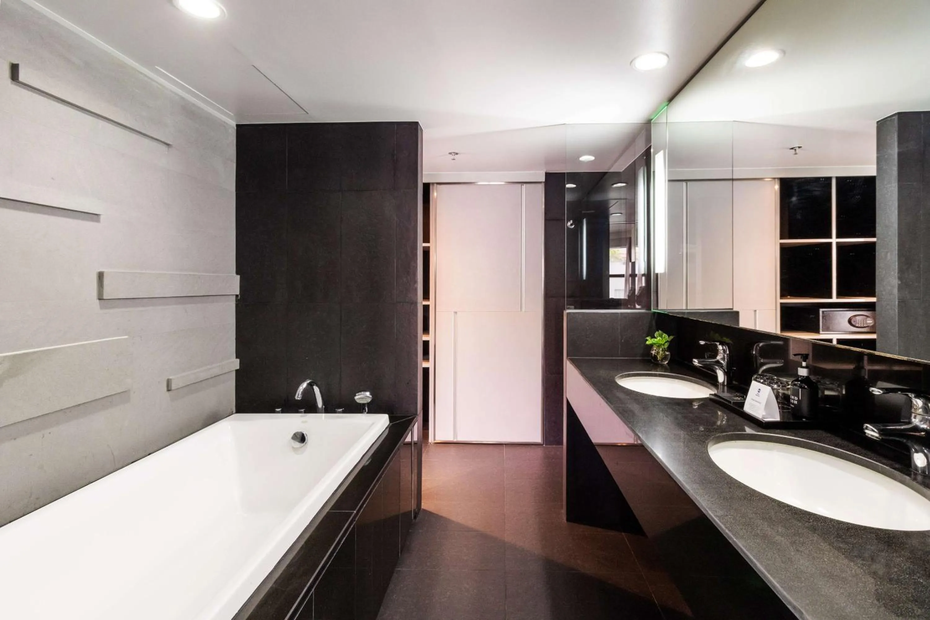 Bathroom in Best Western Sukhumvit 20