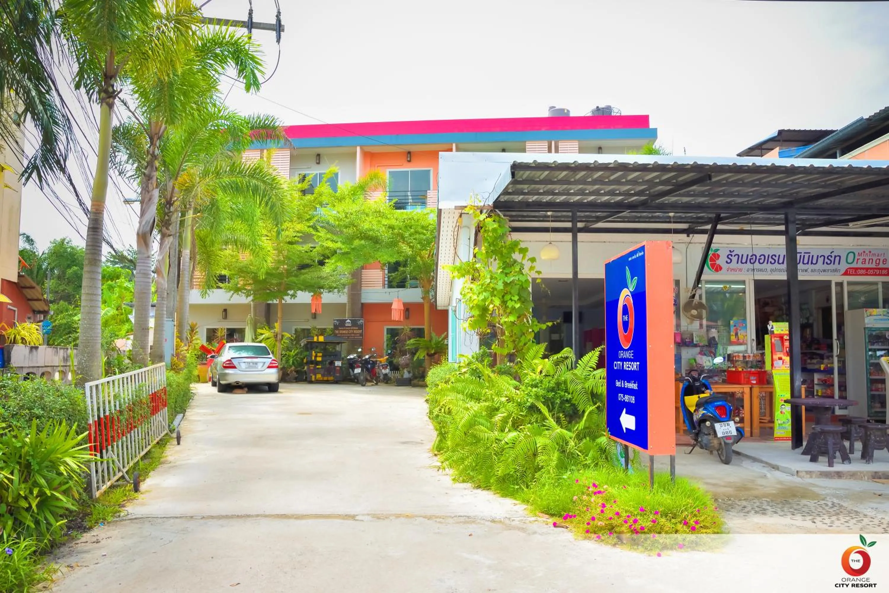 Facade/entrance in The Orange City Resort