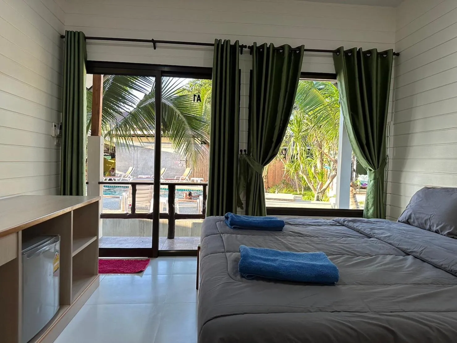 Bed in Sea Shell Beach Resort