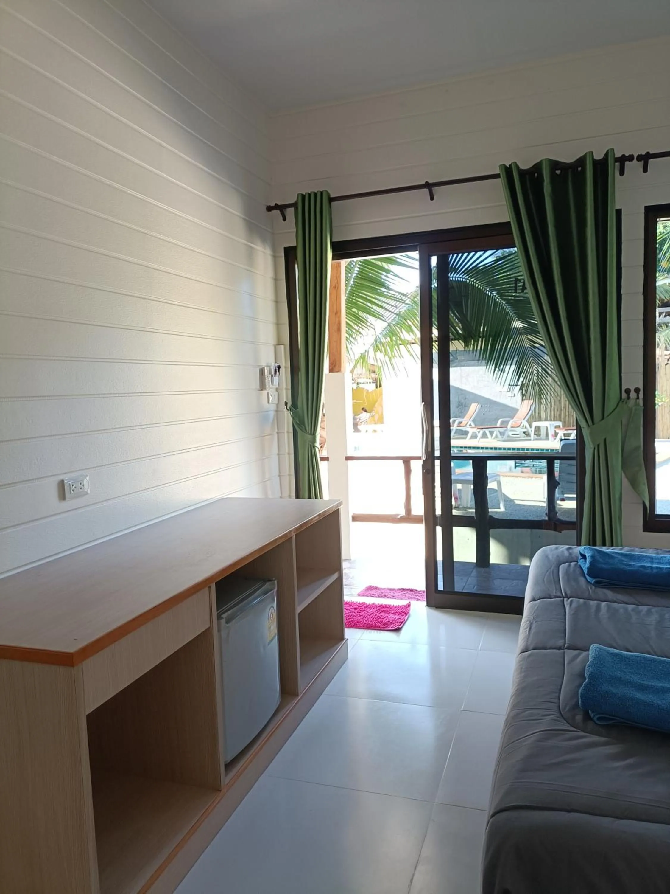 Sea Shell Beach Resort