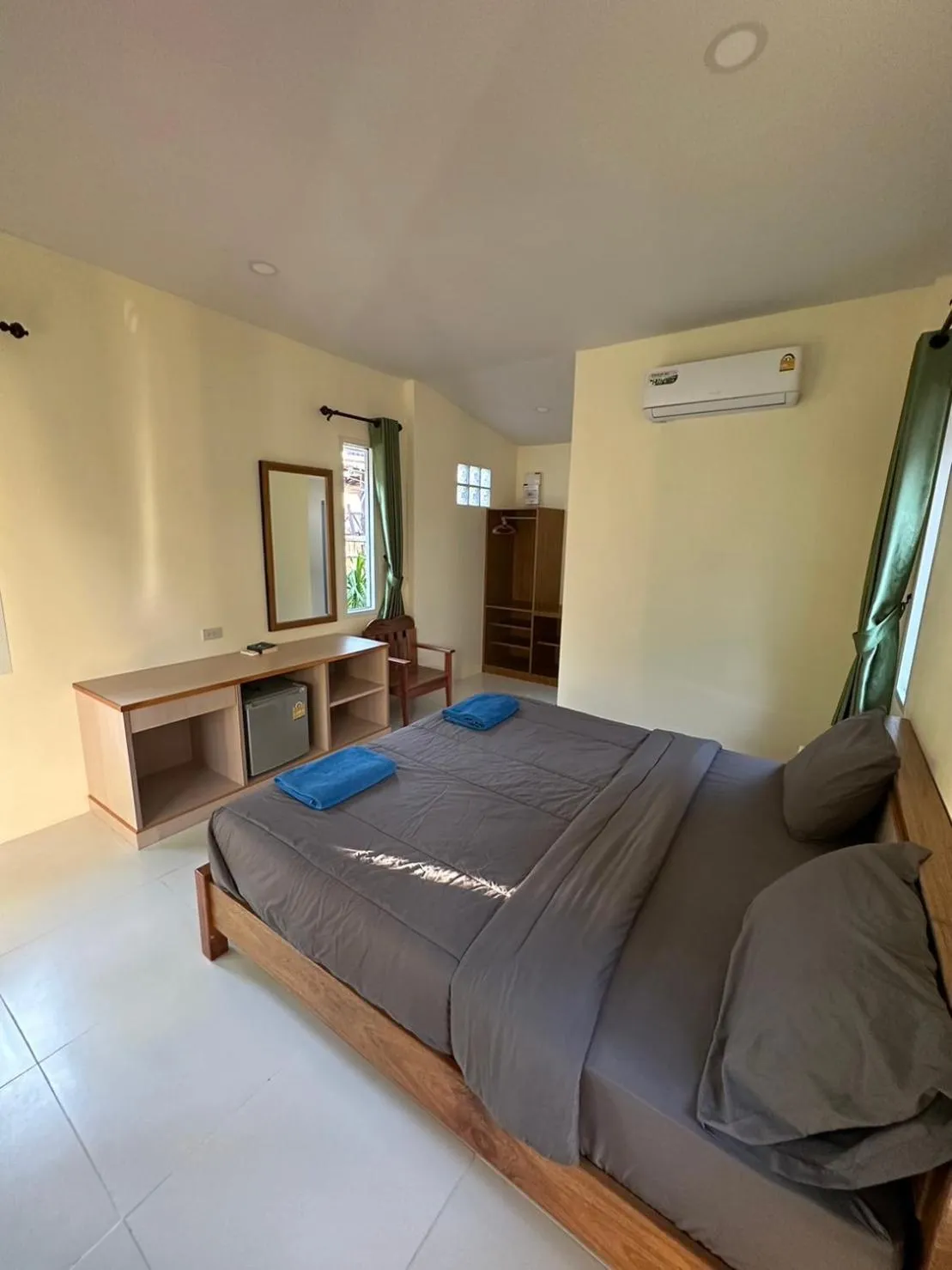 Bed in Sea Shell Beach Resort