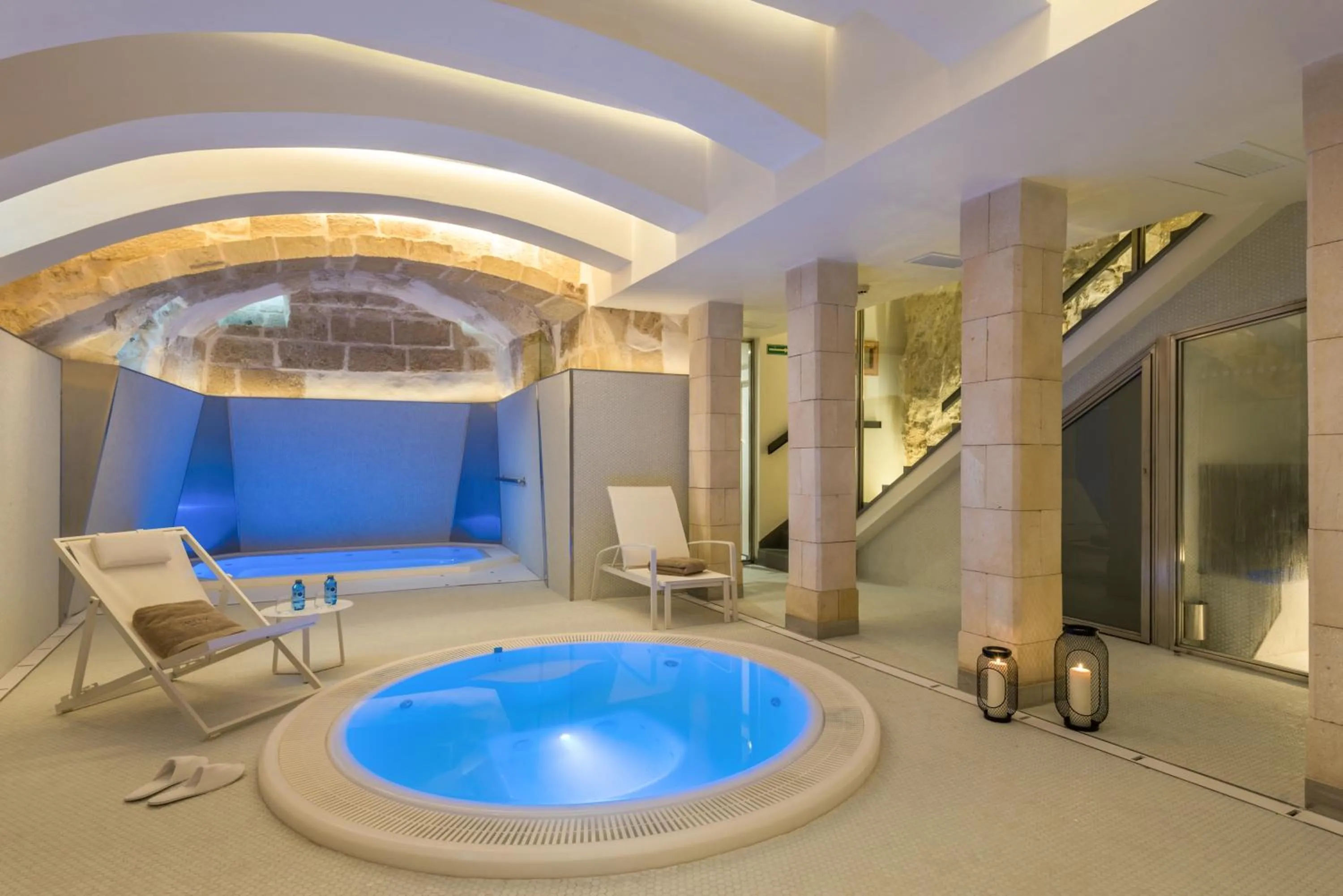 Hot Tub in Boutique Hotel Sant Roc & Spa