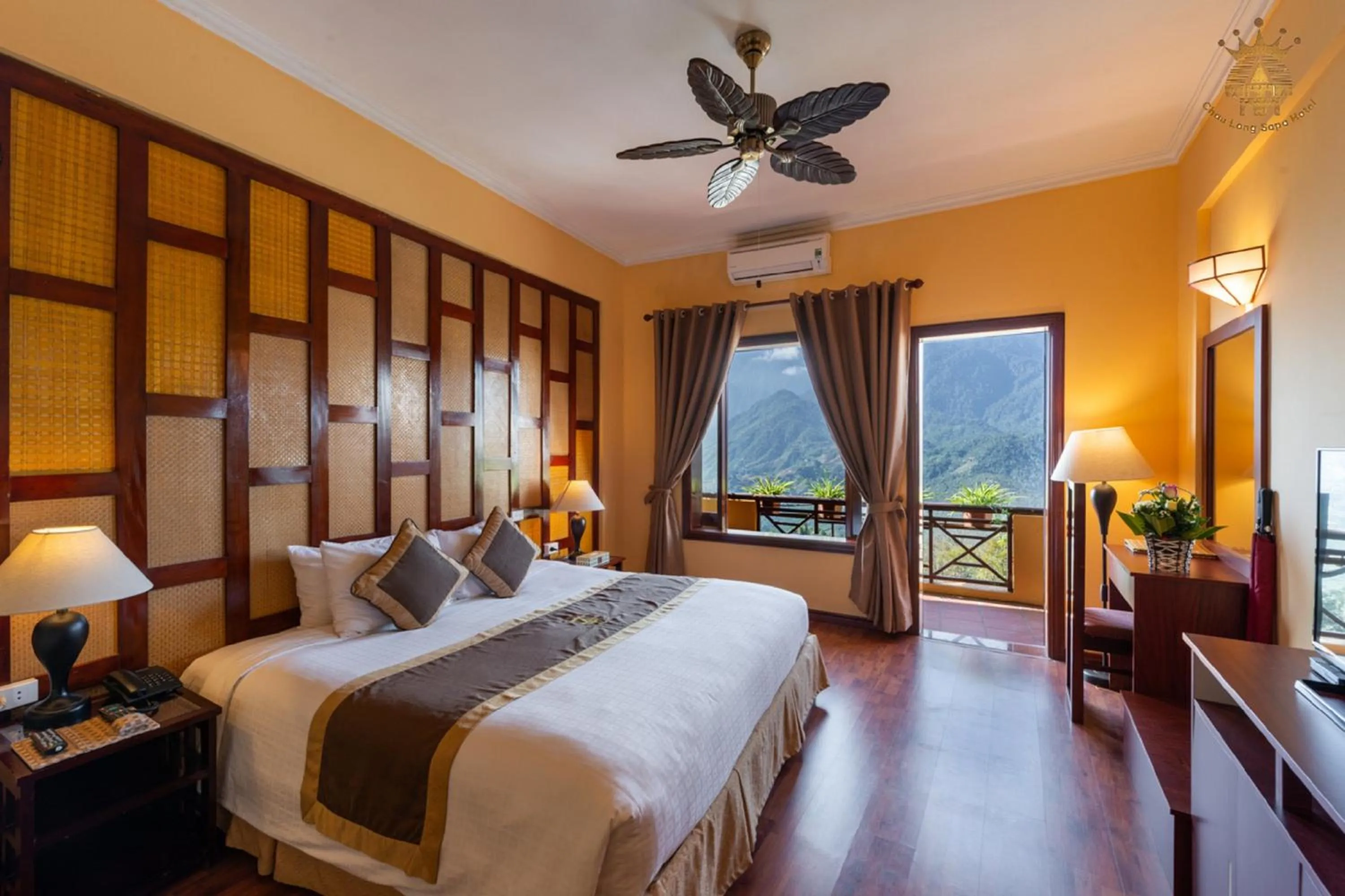 Mountain view, Bed in Chau Long Sapa 2 Hotel