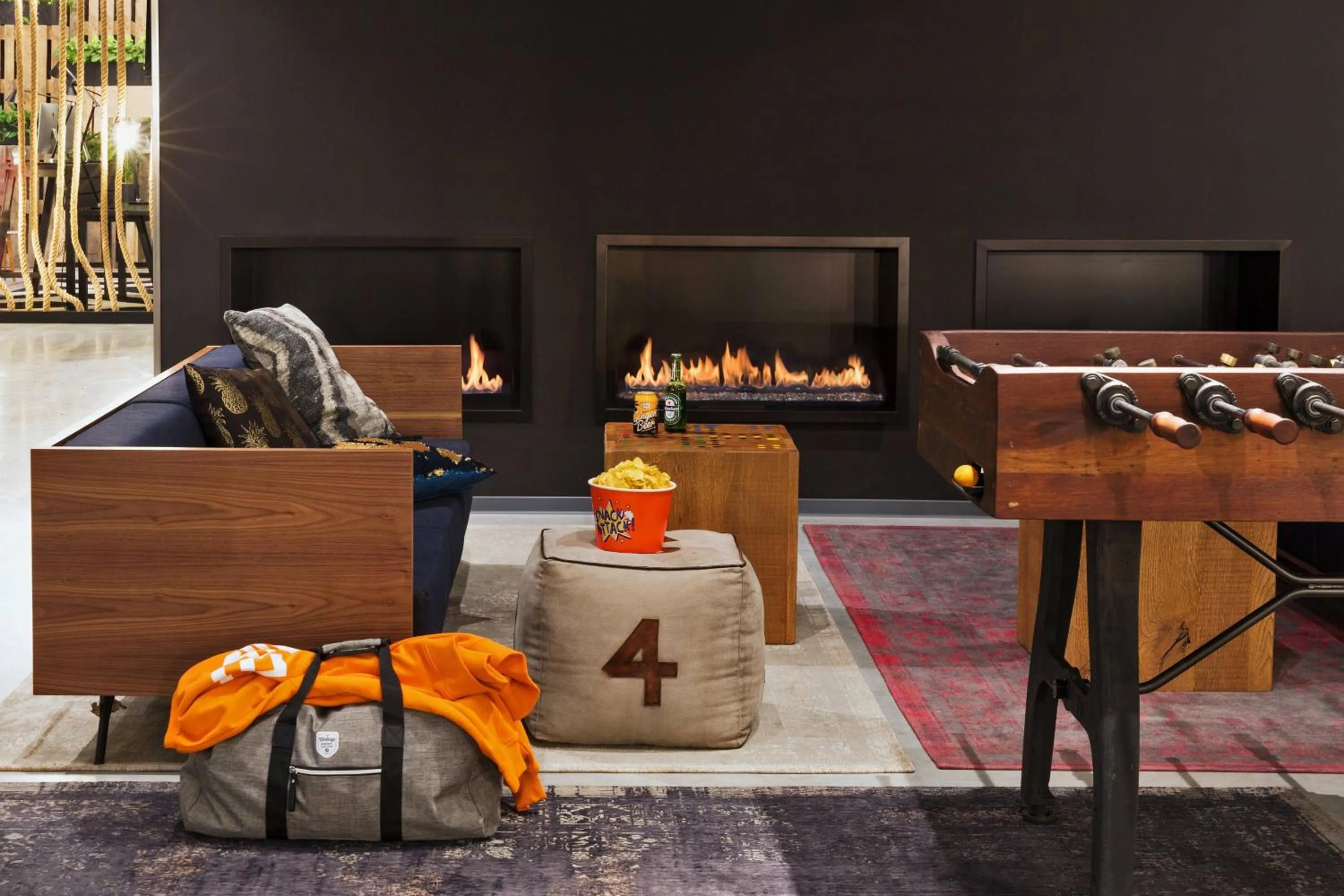 Restaurant/places to eat in Moxy Amsterdam Houthavens