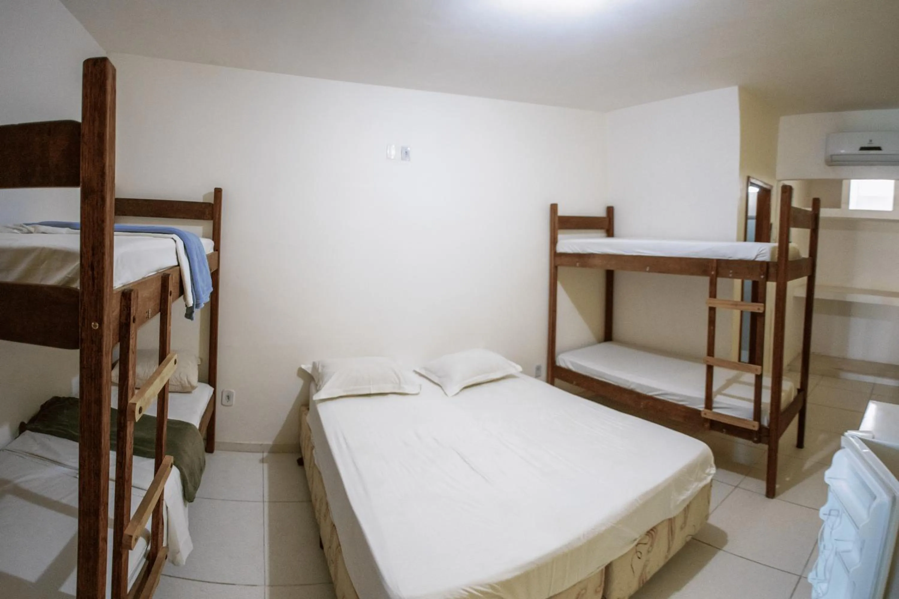 Bedroom, Bed in Xodó do Peró Suítes