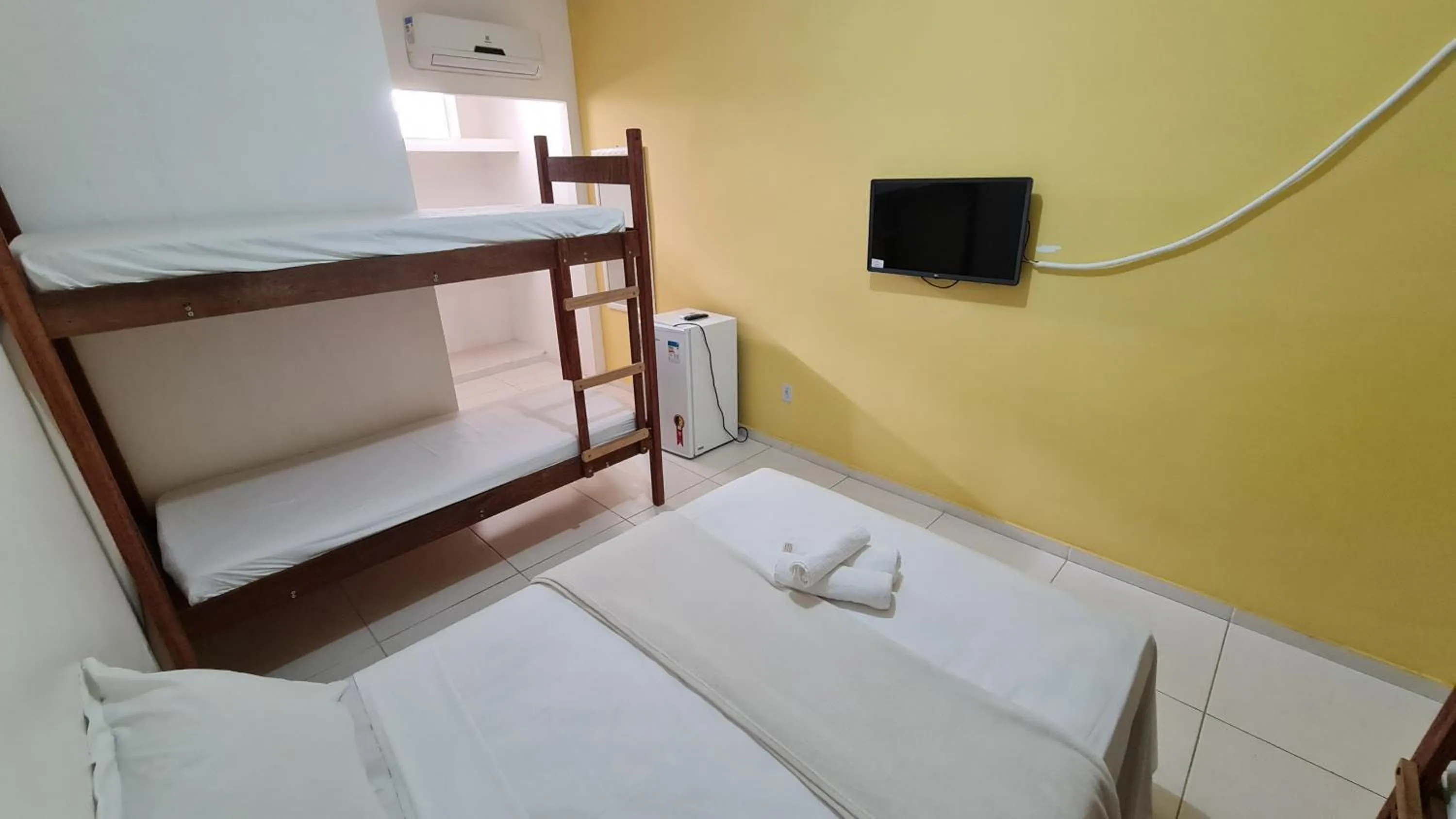 bunk bed, Bed in Xodó do Peró Suítes