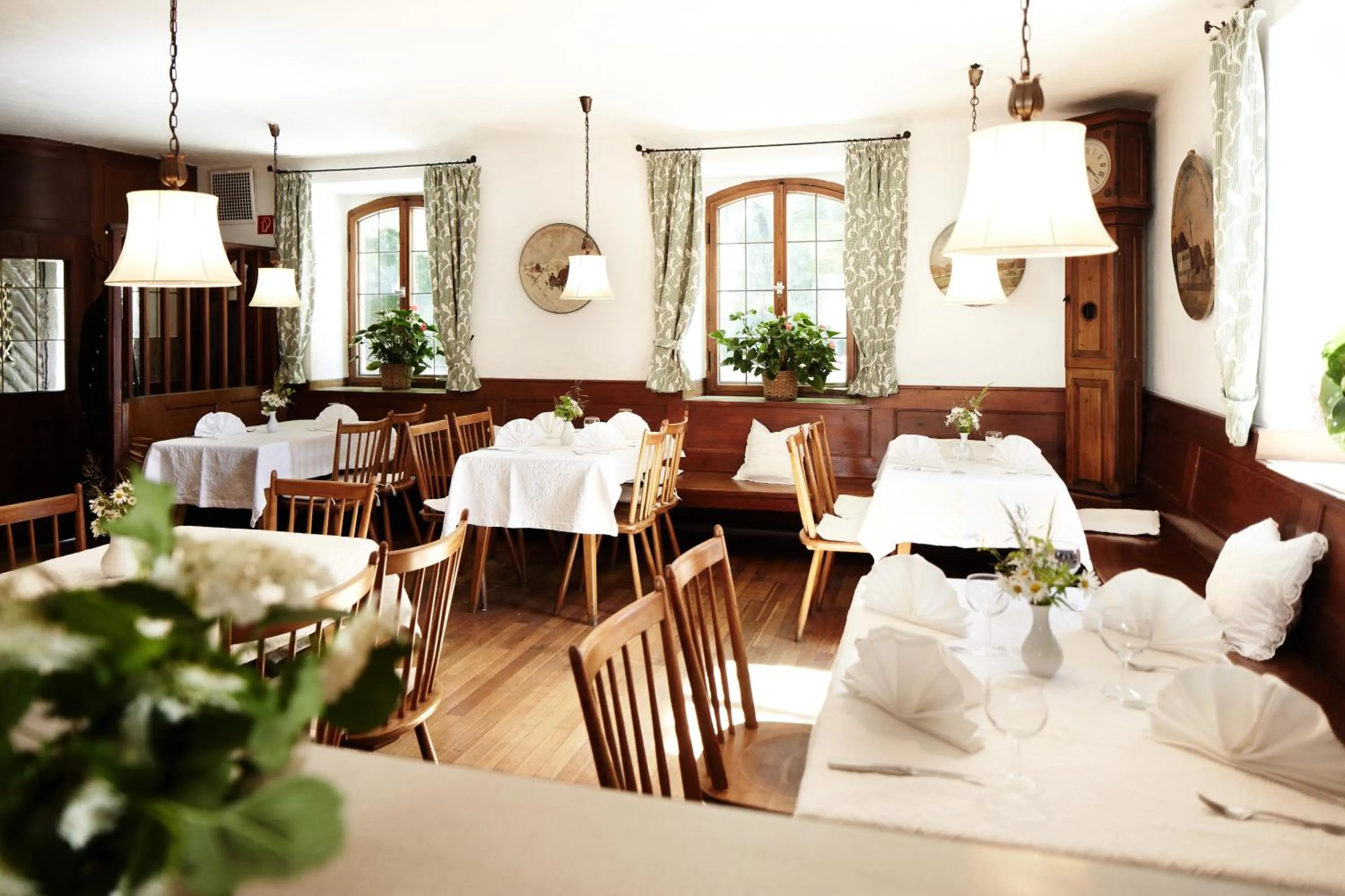 Restaurant/places to eat in Hotel Burgmeier