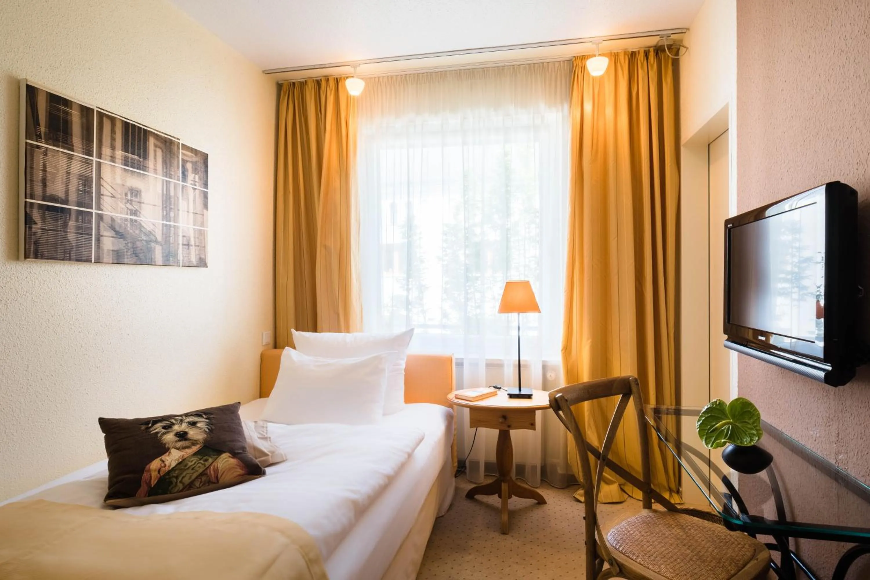 Photo of the whole room in Hotel zur Mühle