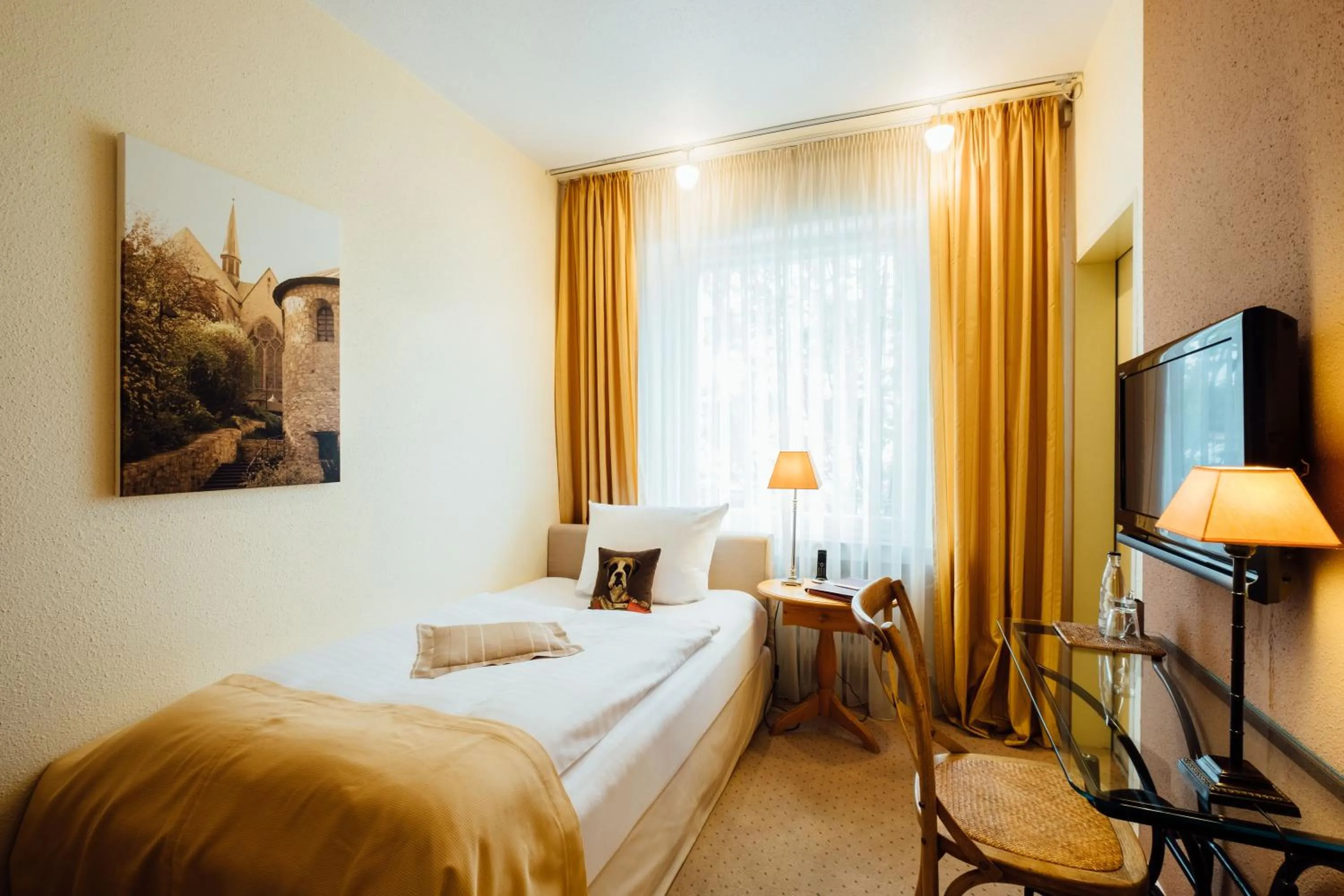 Photo of the whole room in Hotel zur Mühle