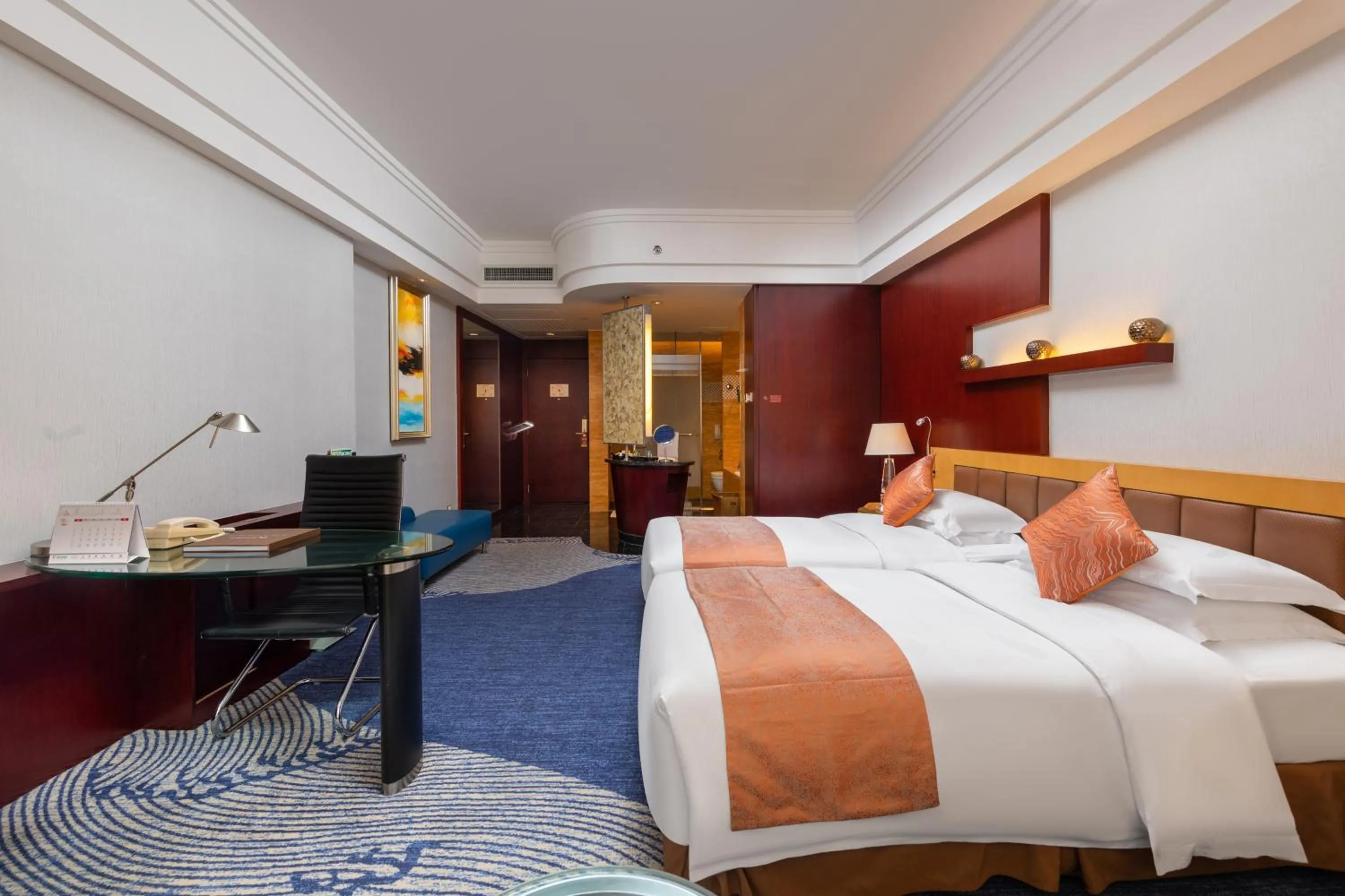 Bed in Zhuhai Charming Holiday Hotel