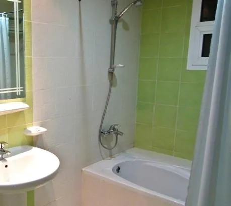 Bathroom in Al Massa Hotel Apartments 1