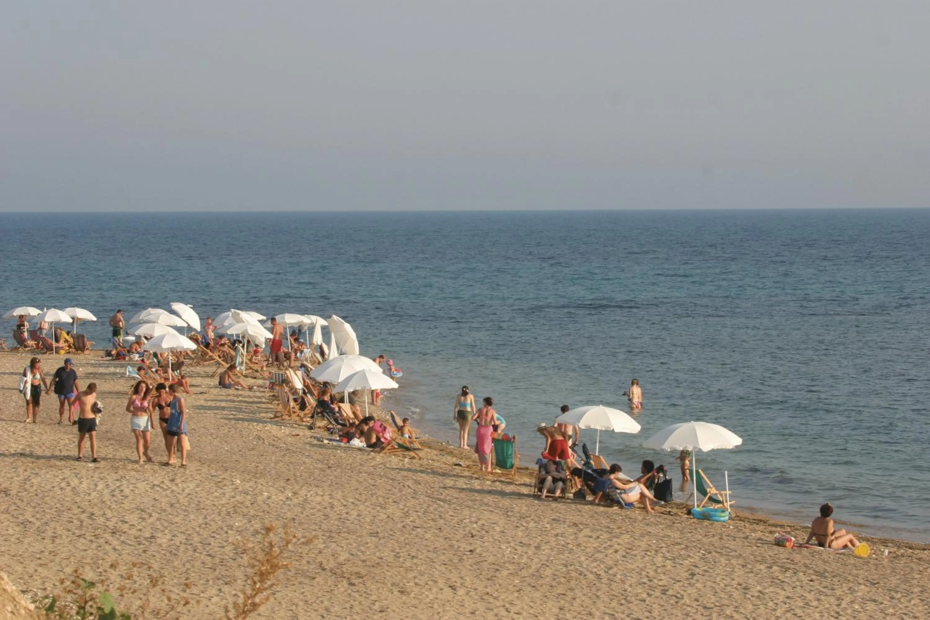 People in Costa Makauda Residence