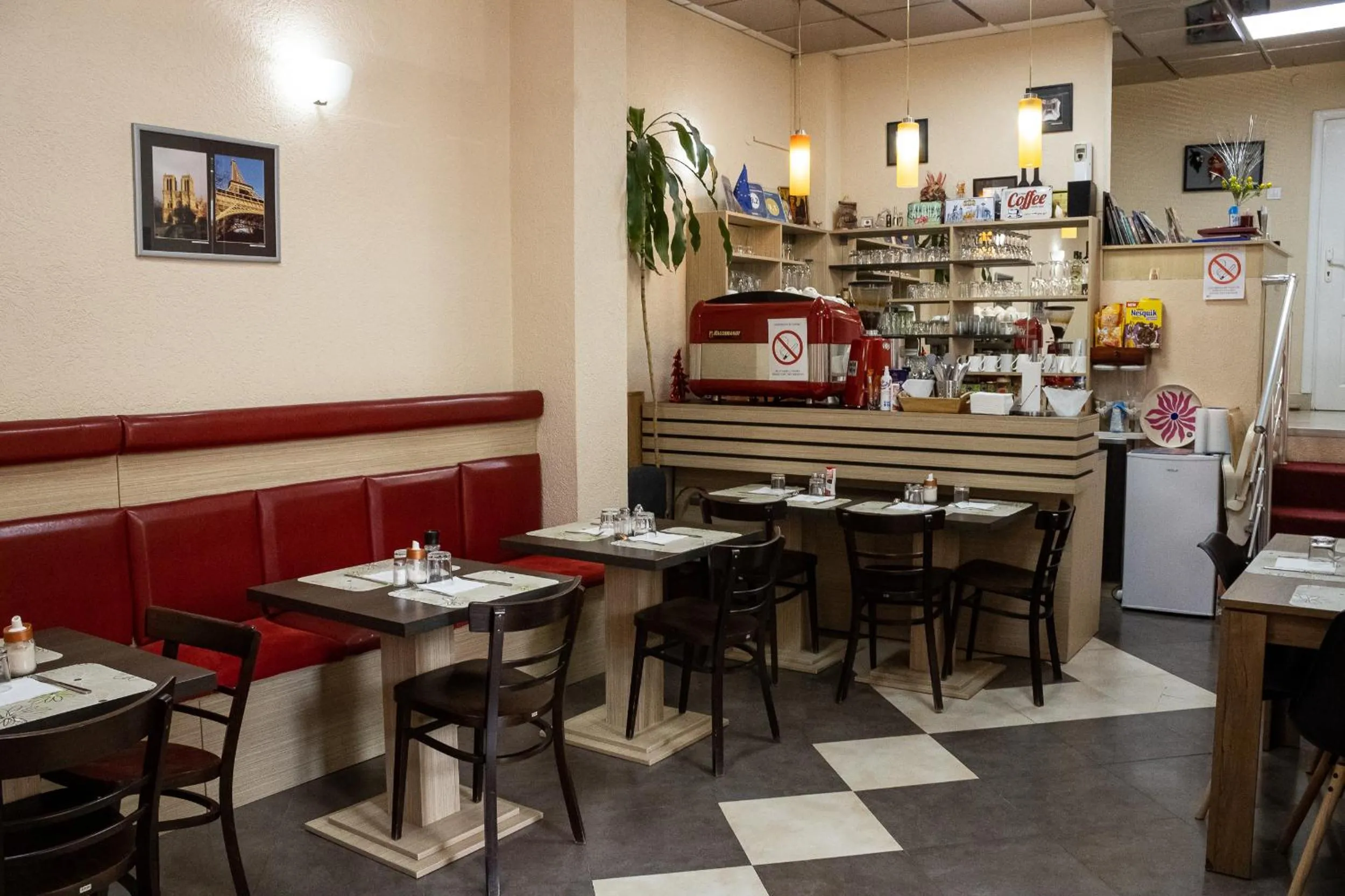 Restaurant/places to eat in Bed and Breakfast Majesty