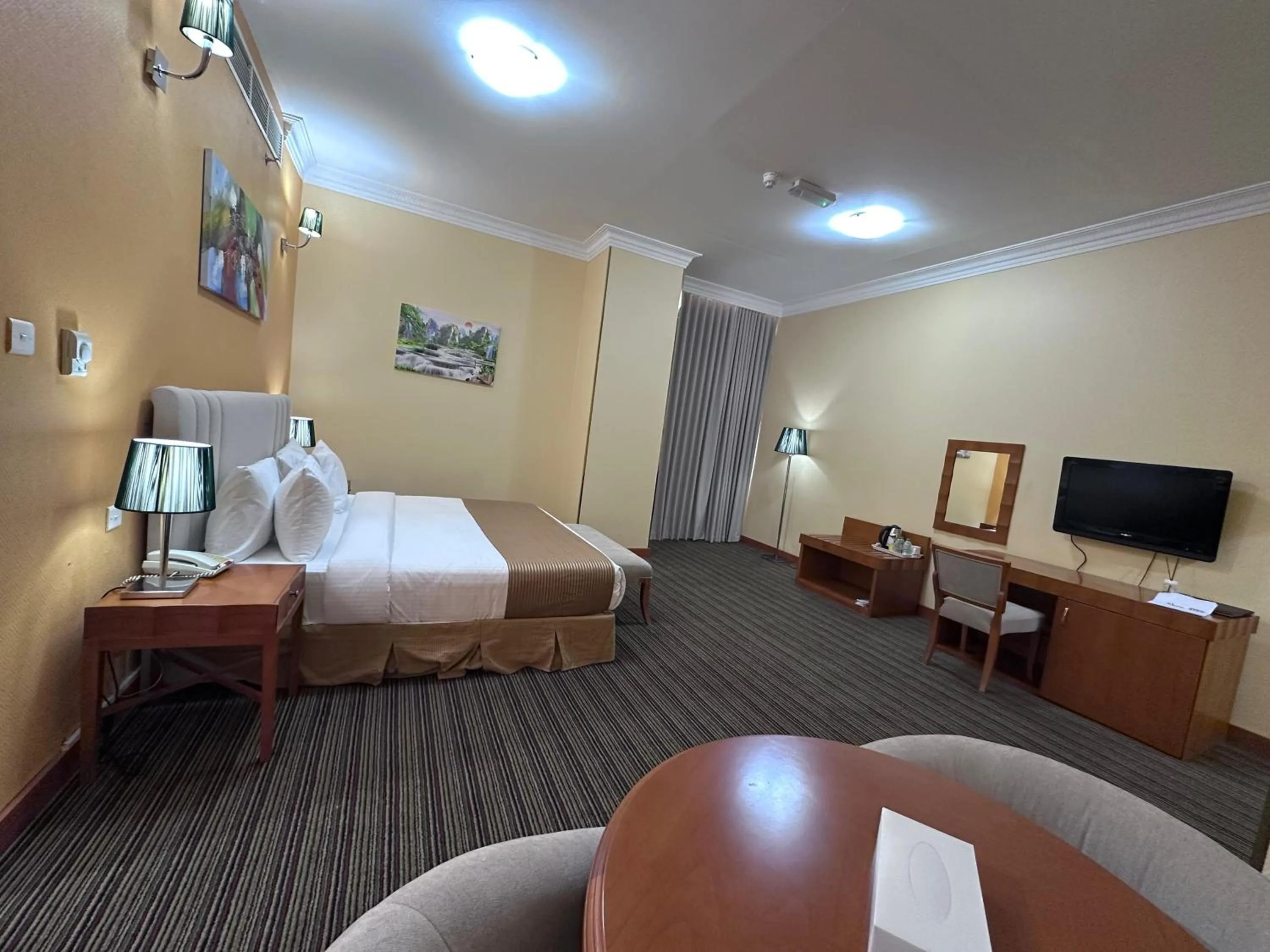 Living room, Bed in Al Massa Plus Hotel