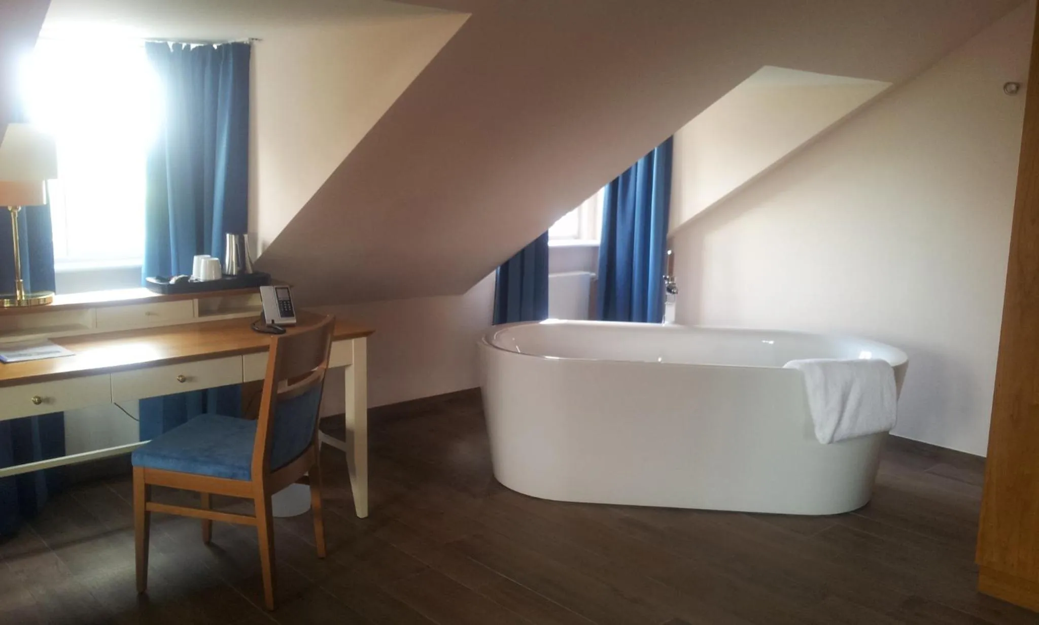 Photo of the whole room in Hotel MainChateau