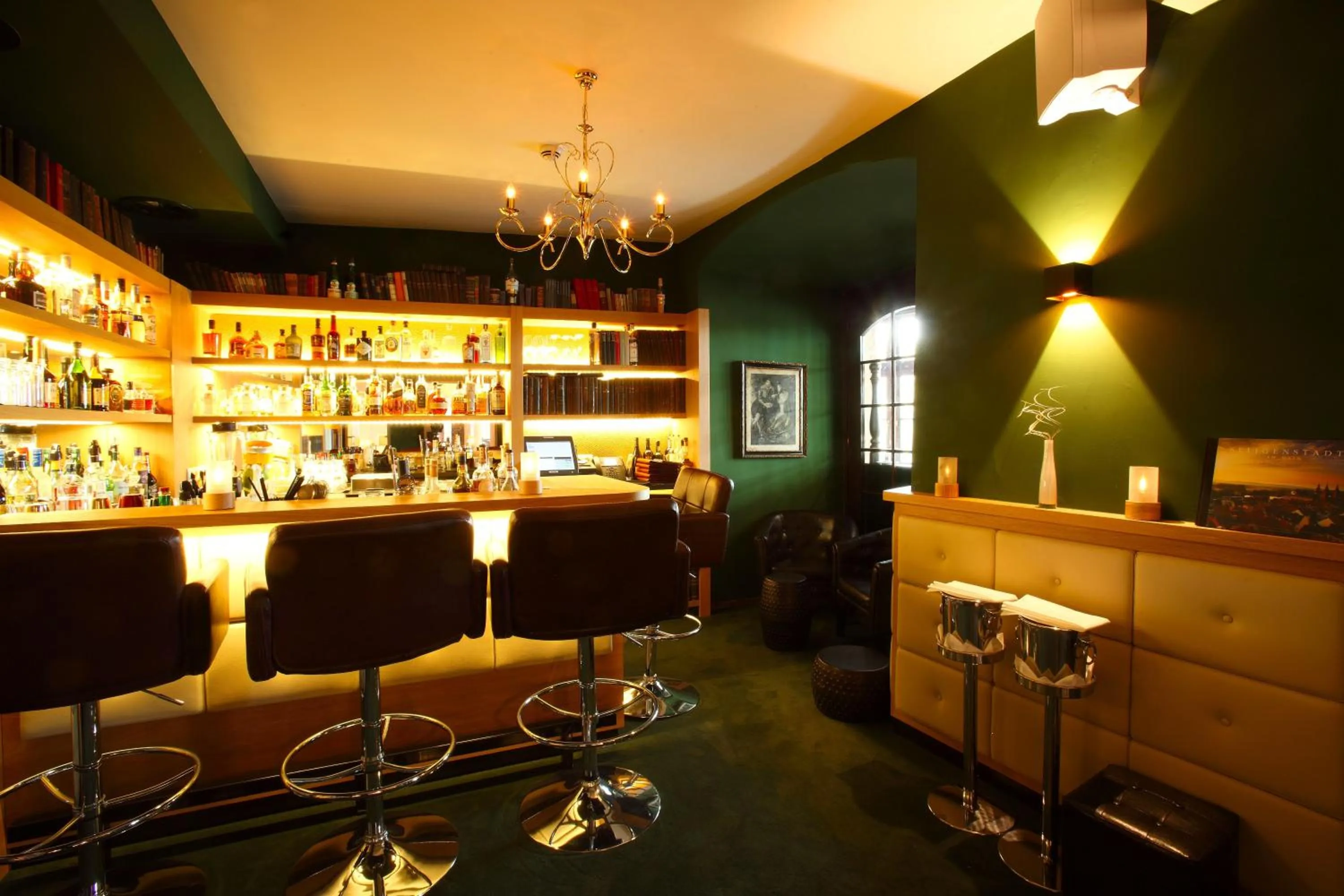 Lounge or bar in Hotel MainChateau