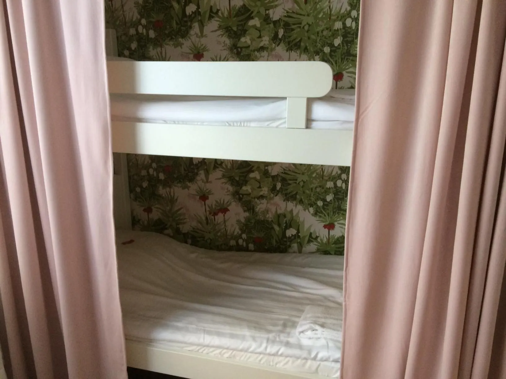 bunk bed, Bed in Hotell Paradis