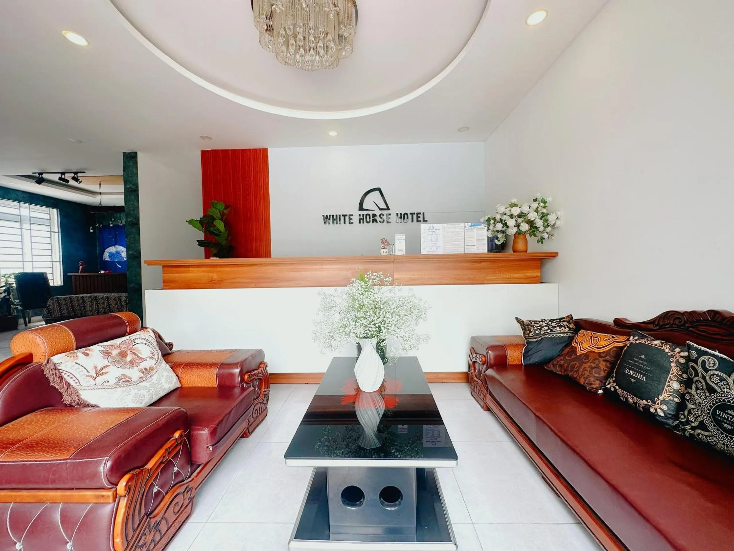 Living room in White Horse Dalat Hotel