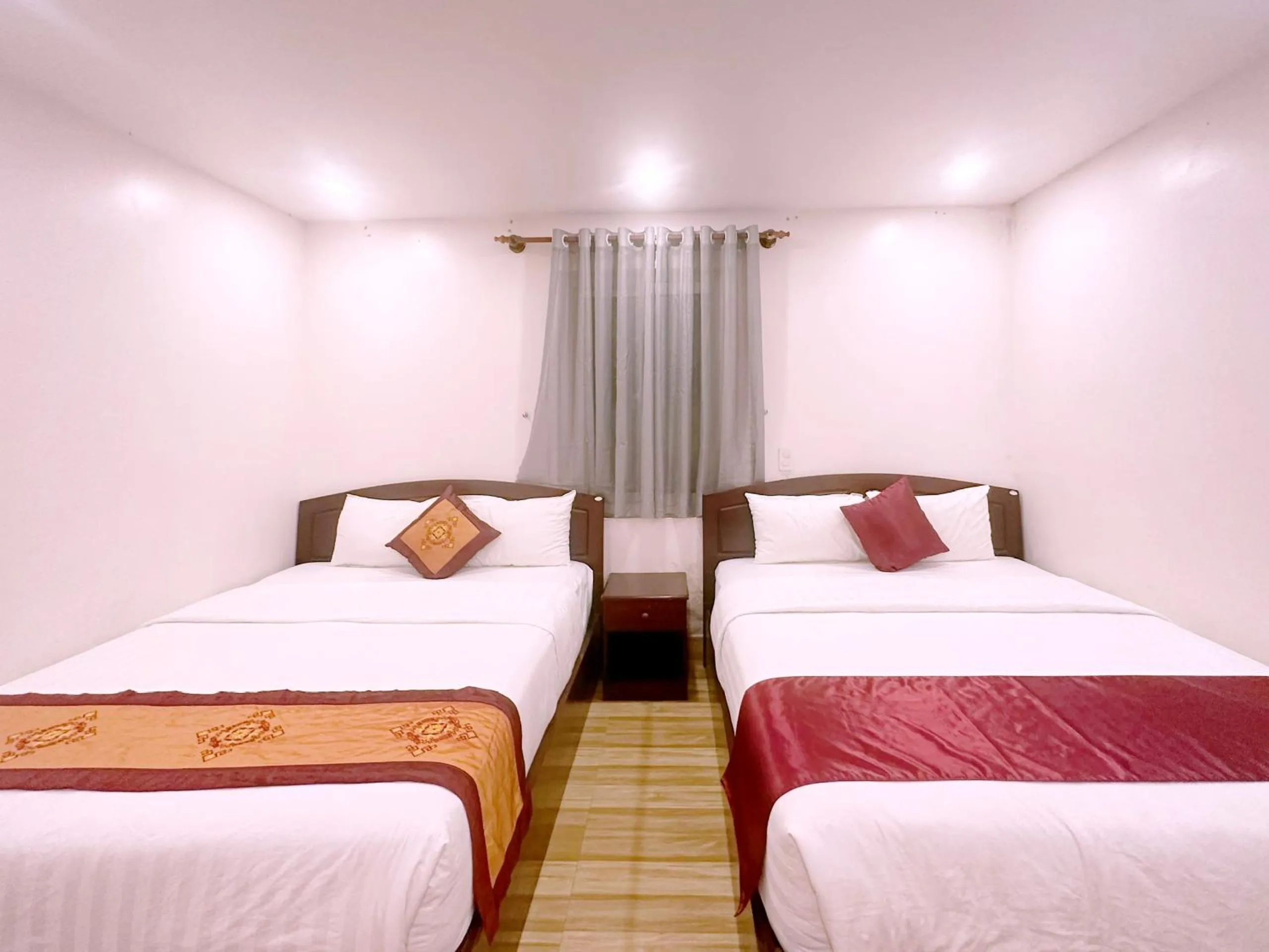 Bed in White Horse Dalat Hotel