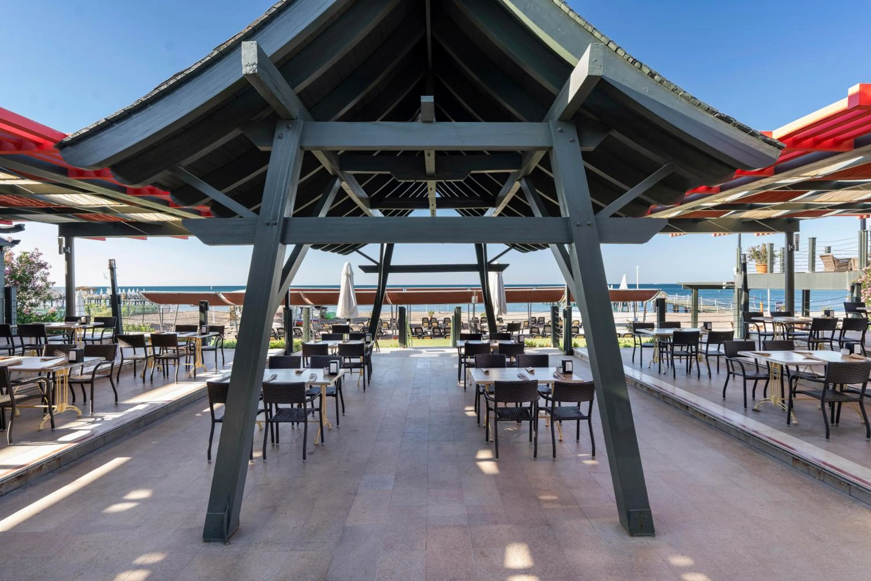 Restaurant/places to eat in Limak Lara Deluxe Hotel & Resort Antalya