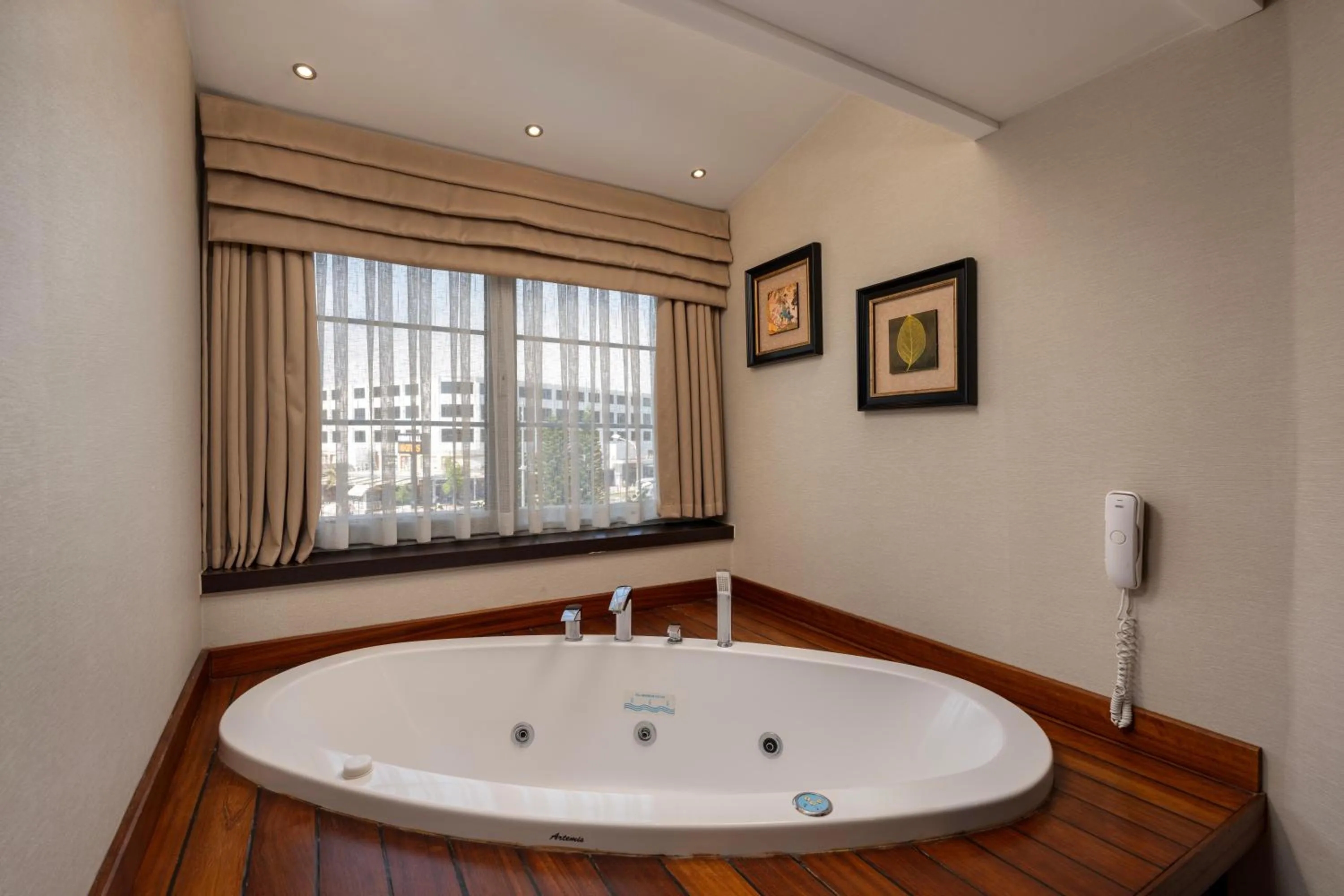 Hot Tub in Limak Lara Deluxe Hotel & Resort Antalya