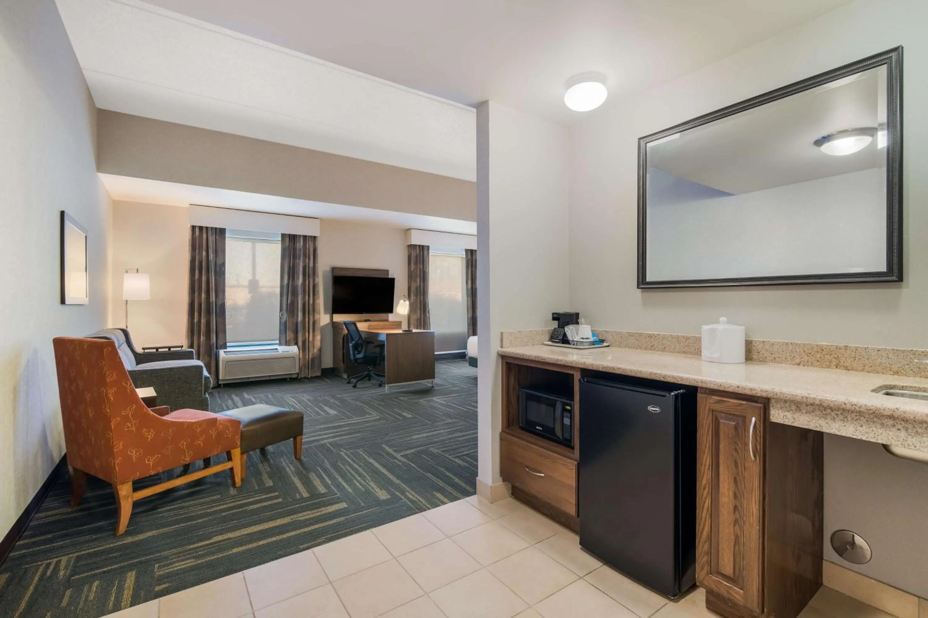 Photo of the whole room in Hampton Inn & Suites Plattsburgh