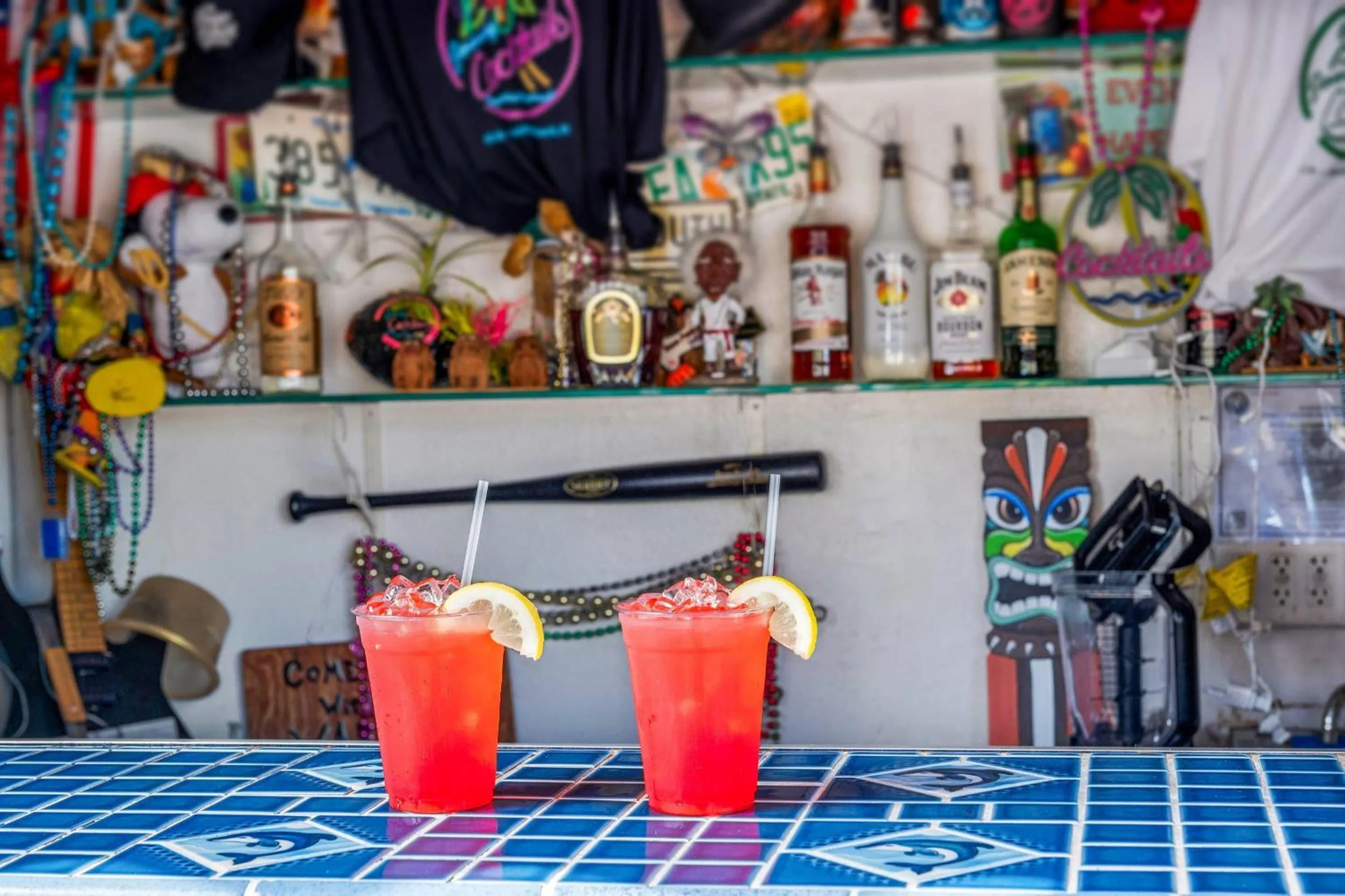 Lounge or bar in Comfort Inn Oceanside Deerfield Beach