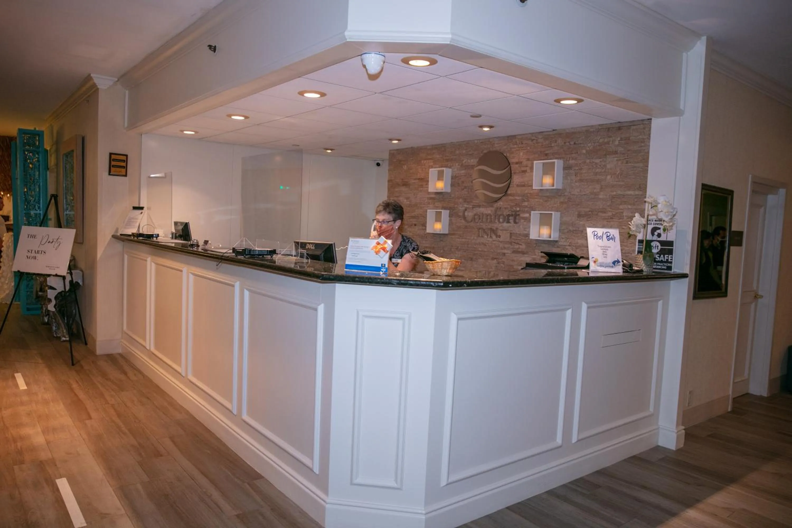 Lobby or reception in Comfort Inn Oceanside Deerfield Beach