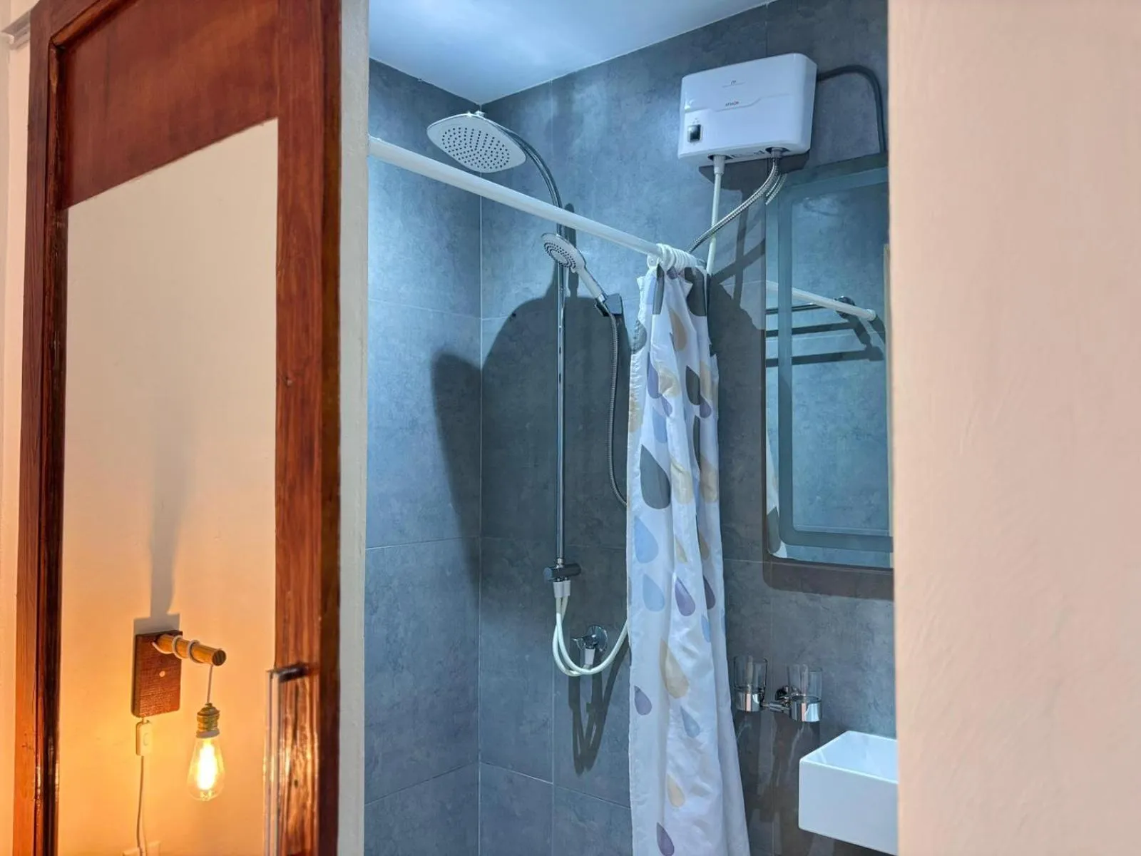 Shower in Boca Simon Vacation Curacao