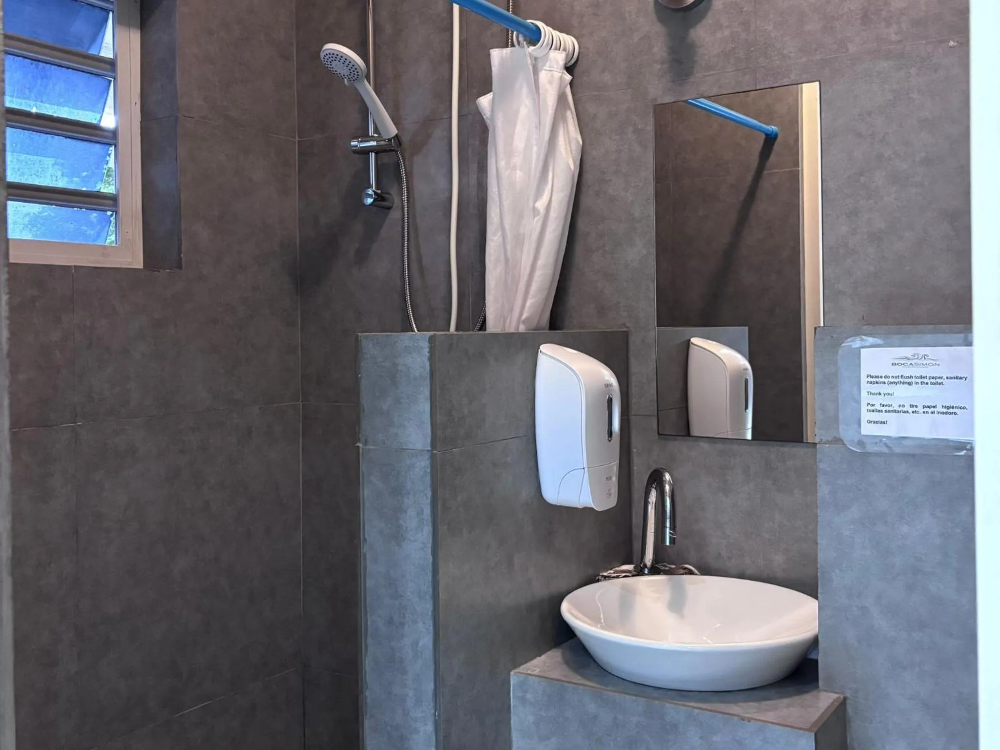 Shower in Boca Simon Vacation Curacao