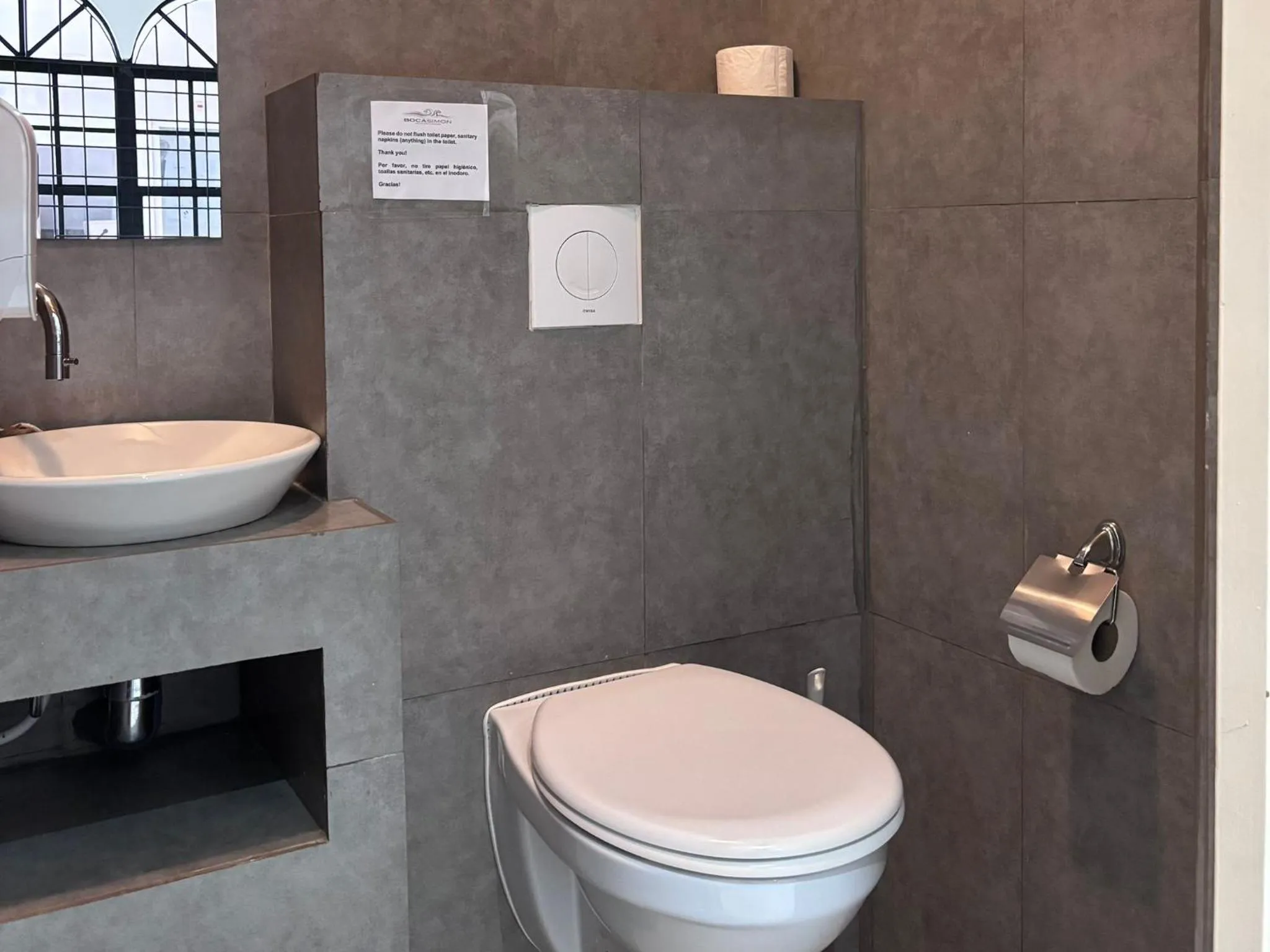 Toilet in Boca Simon Vacation Curacao