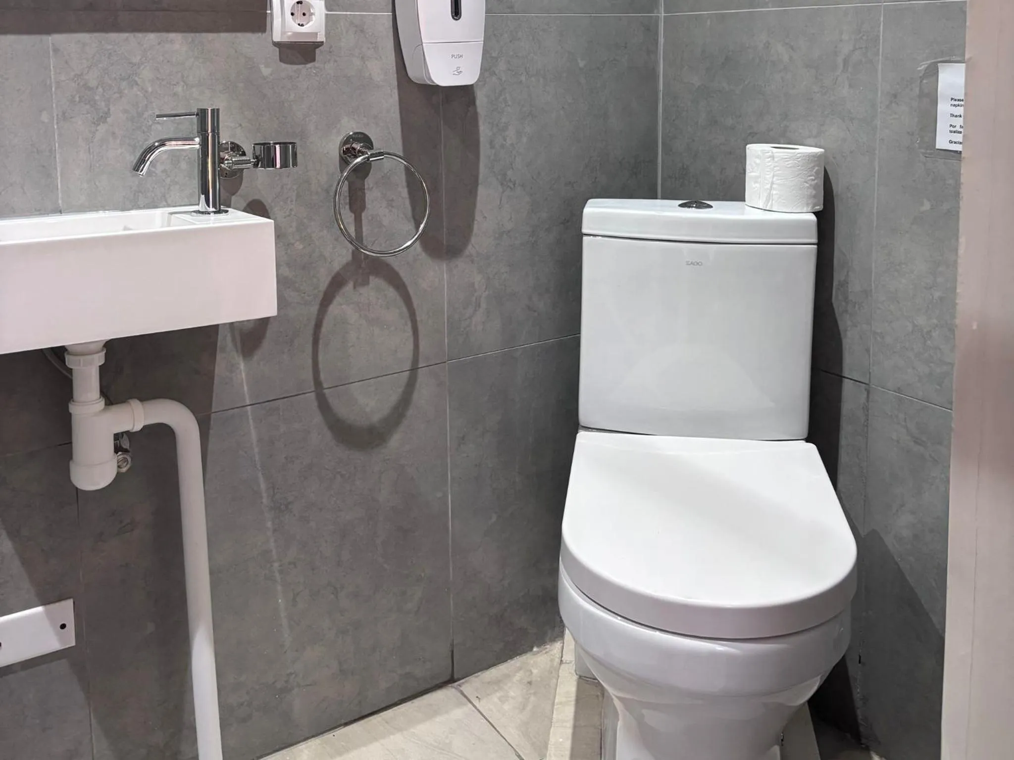 Toilet in Boca Simon Vacation Curacao