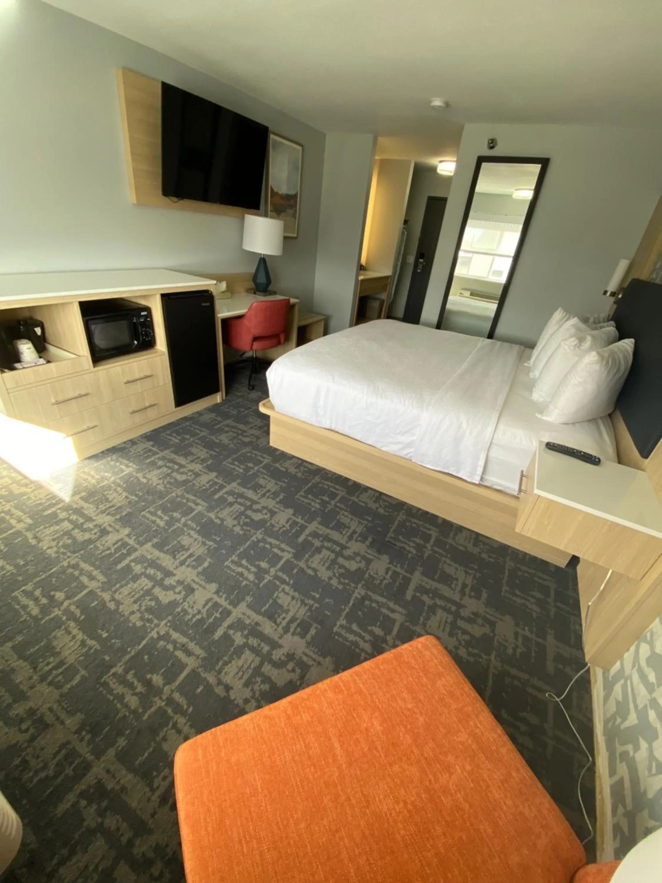 Bedroom, Bed in Best Western Montrose Inn